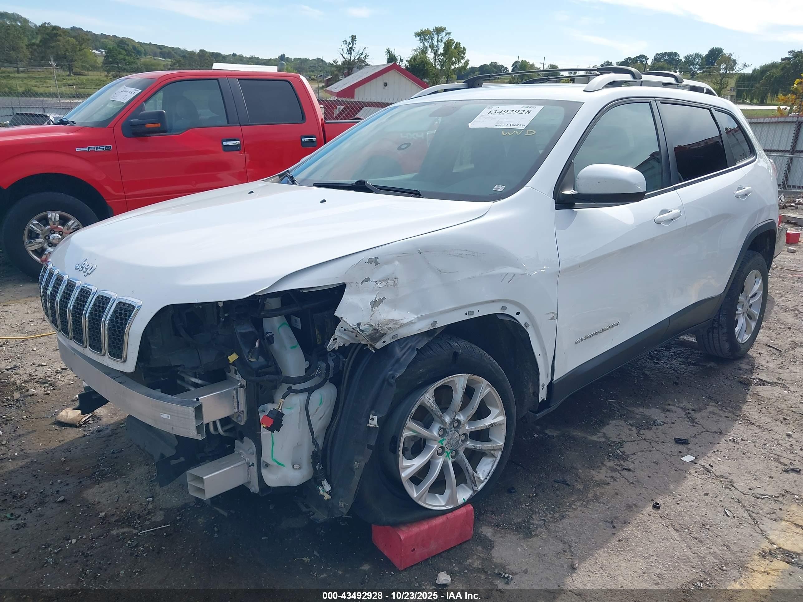 JEEP CHEROKEE image 2