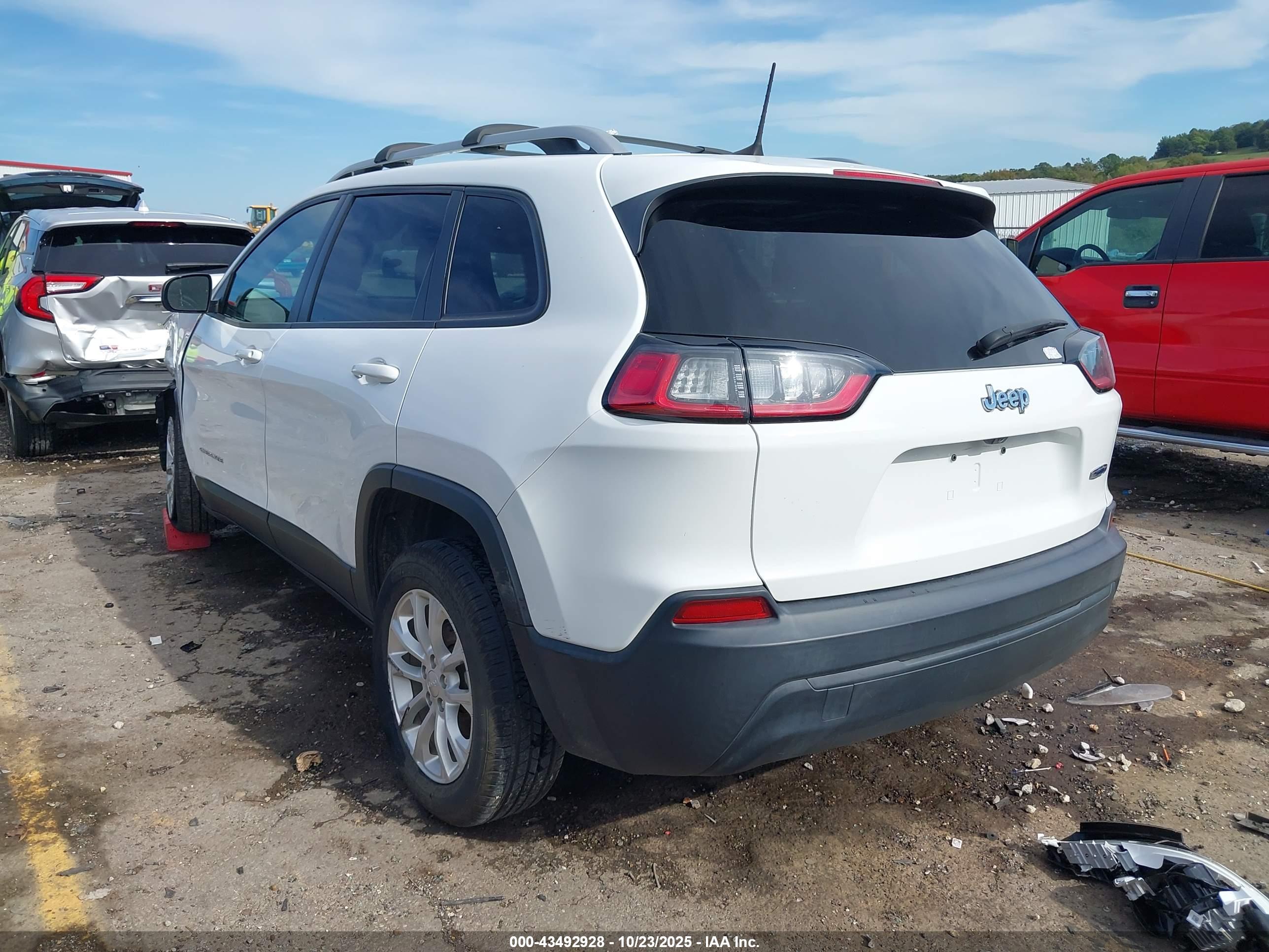 JEEP CHEROKEE image 3