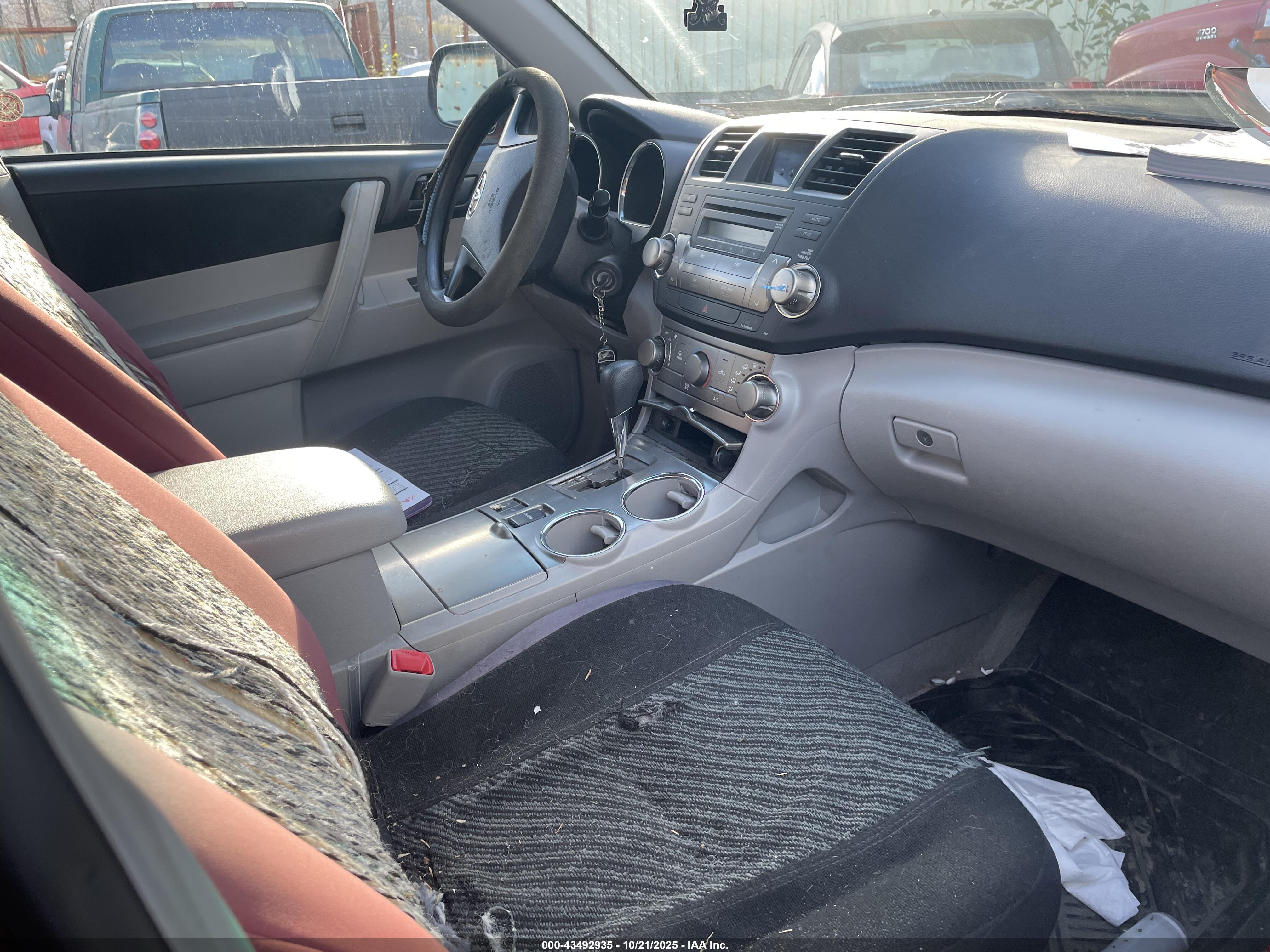 TOYOTA HIGHLANDER image 5