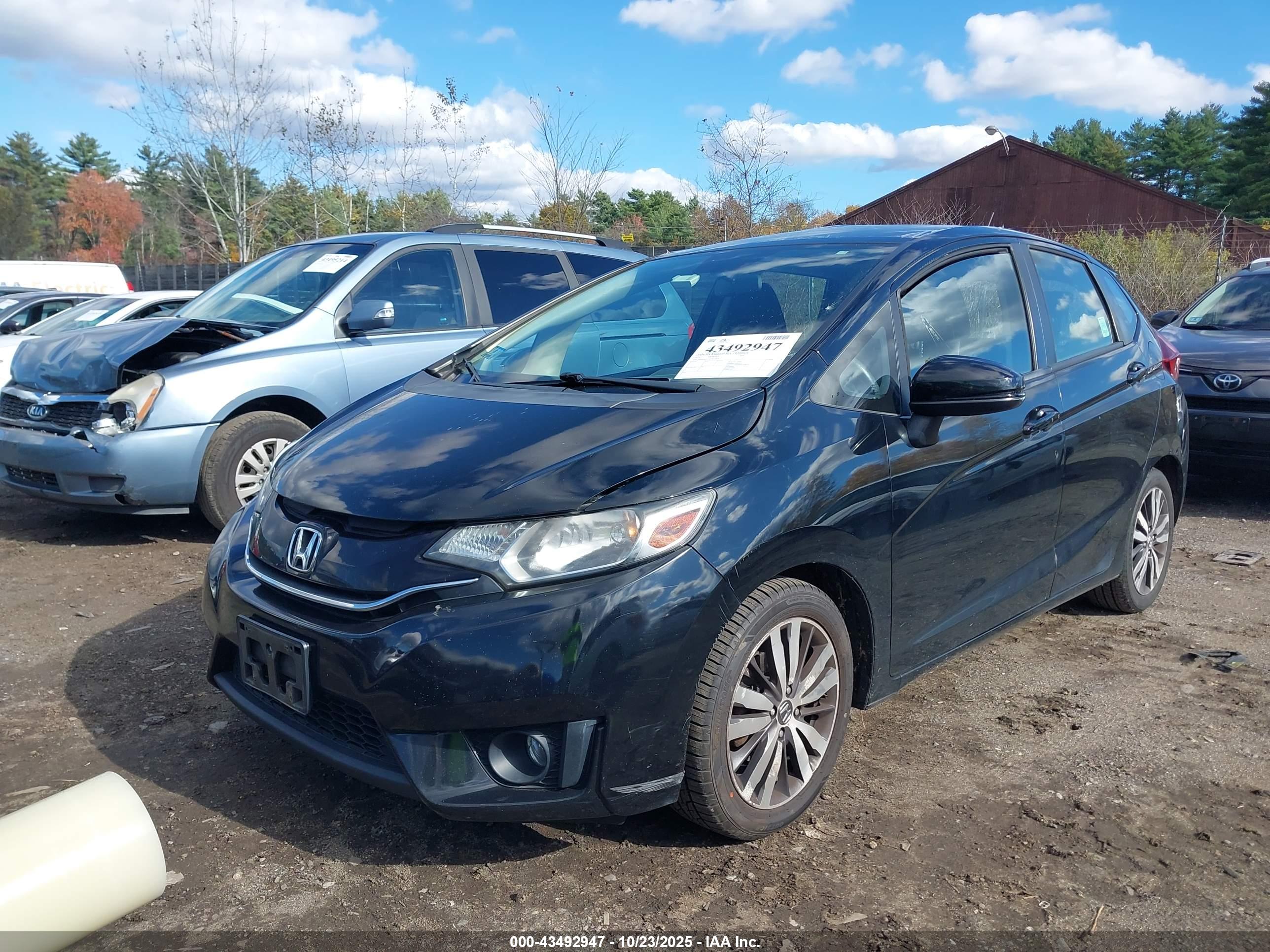 HONDA FIT image 2