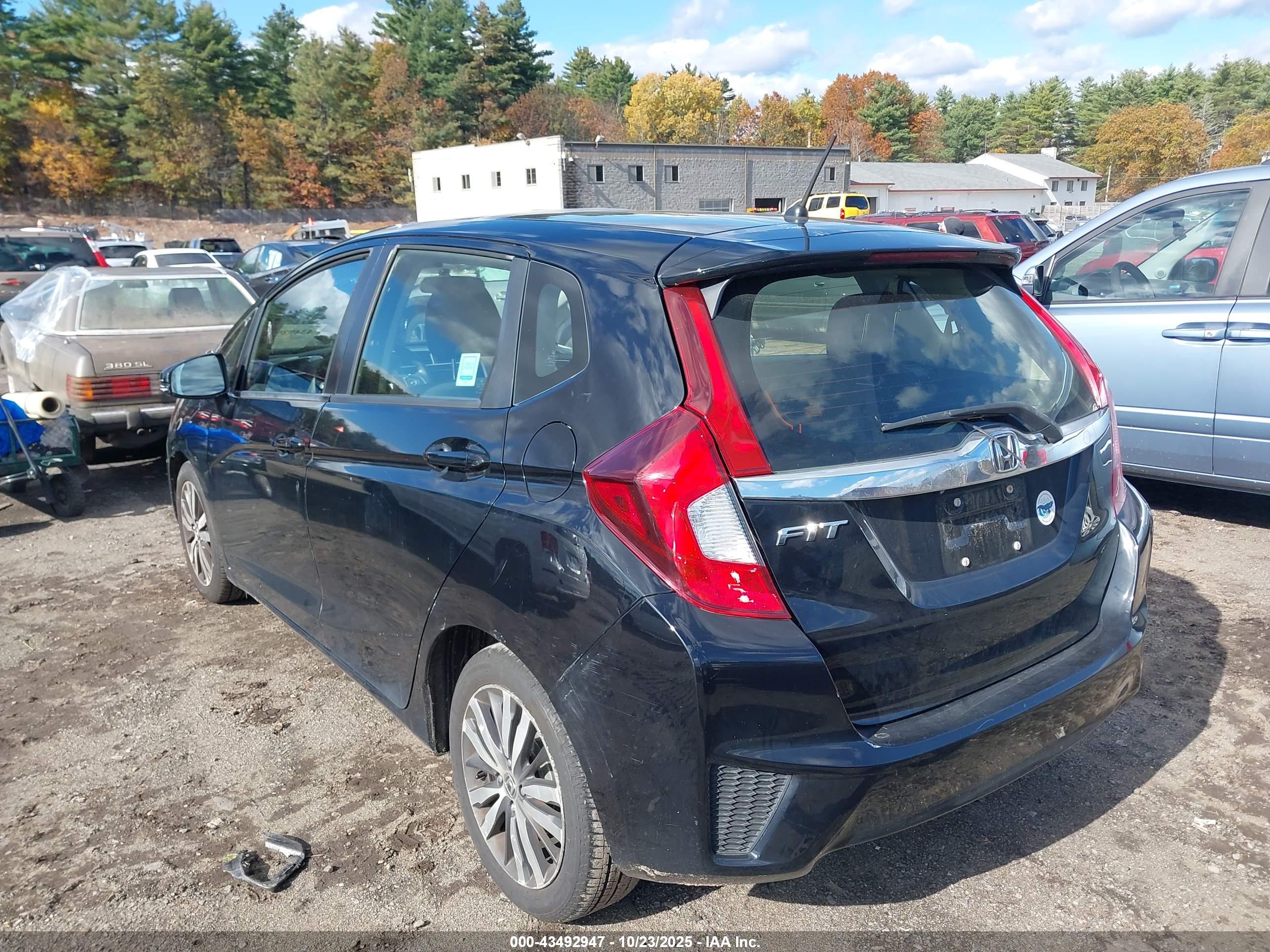 HONDA FIT image 3