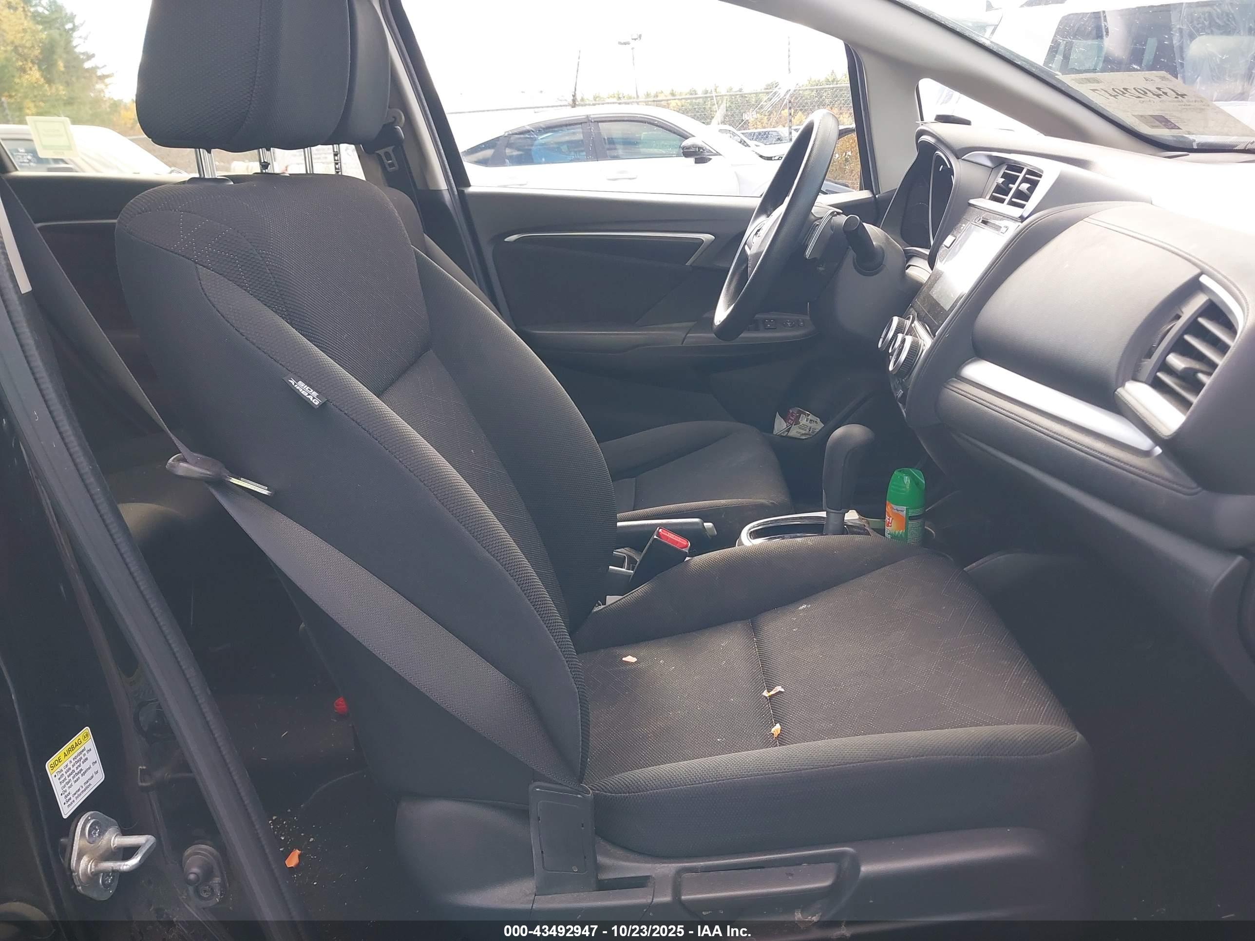 HONDA FIT image 5