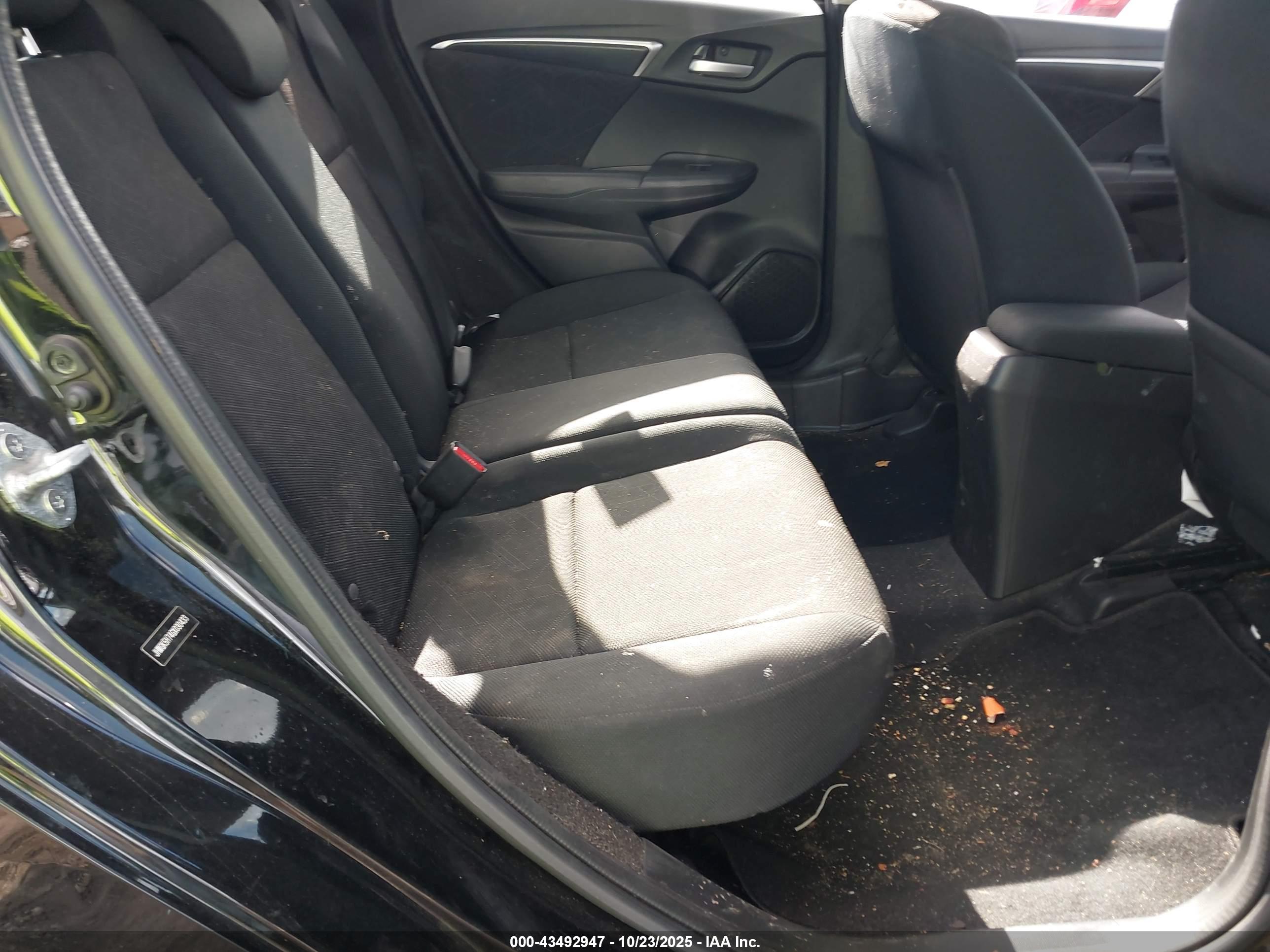 HONDA FIT image 8