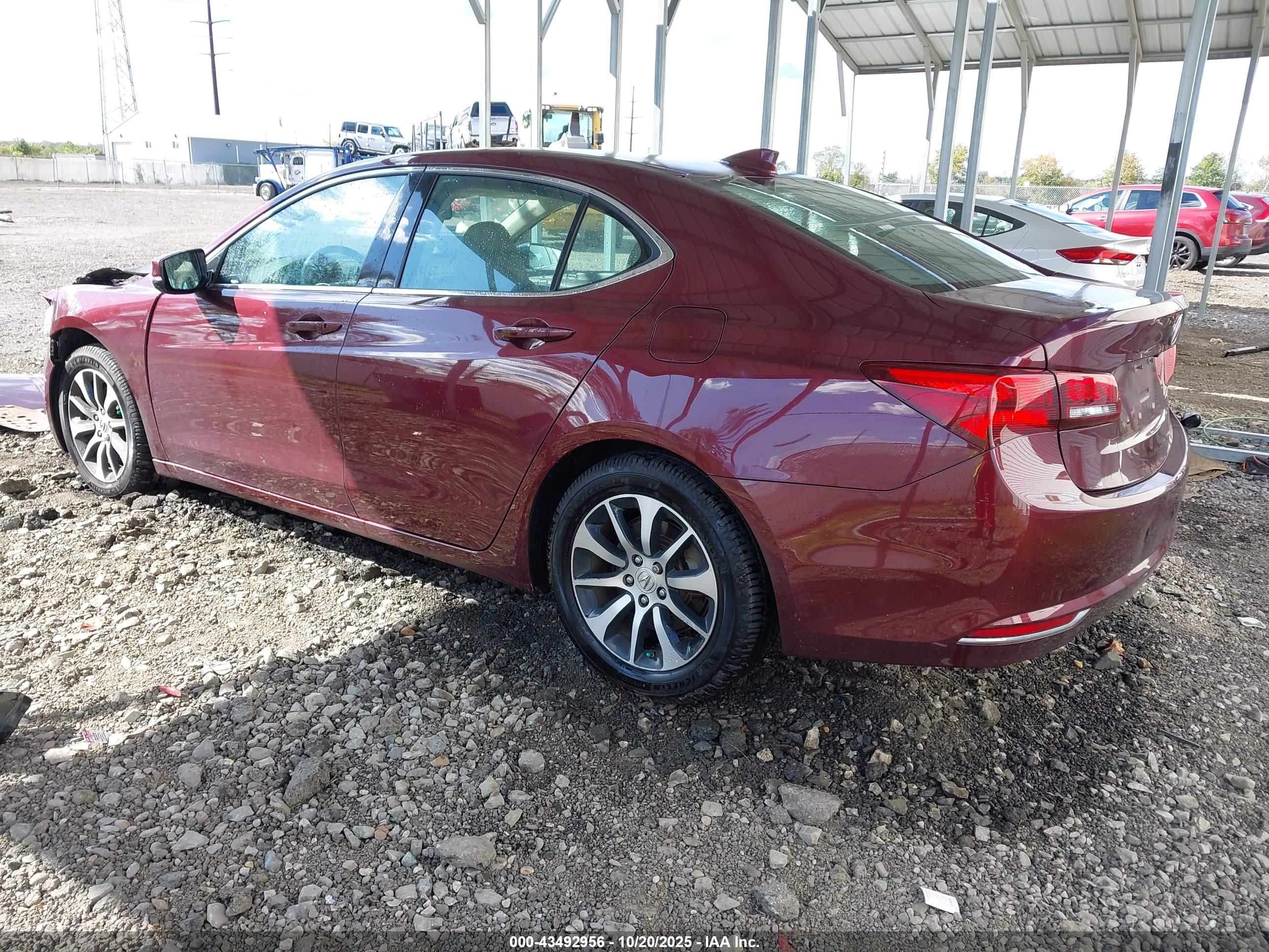 ACURA TLX image 3
