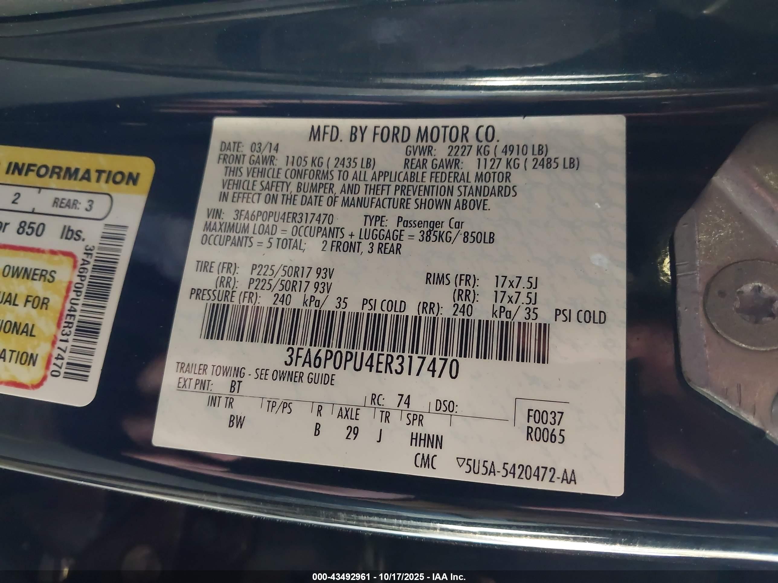FORD FUSION image 9