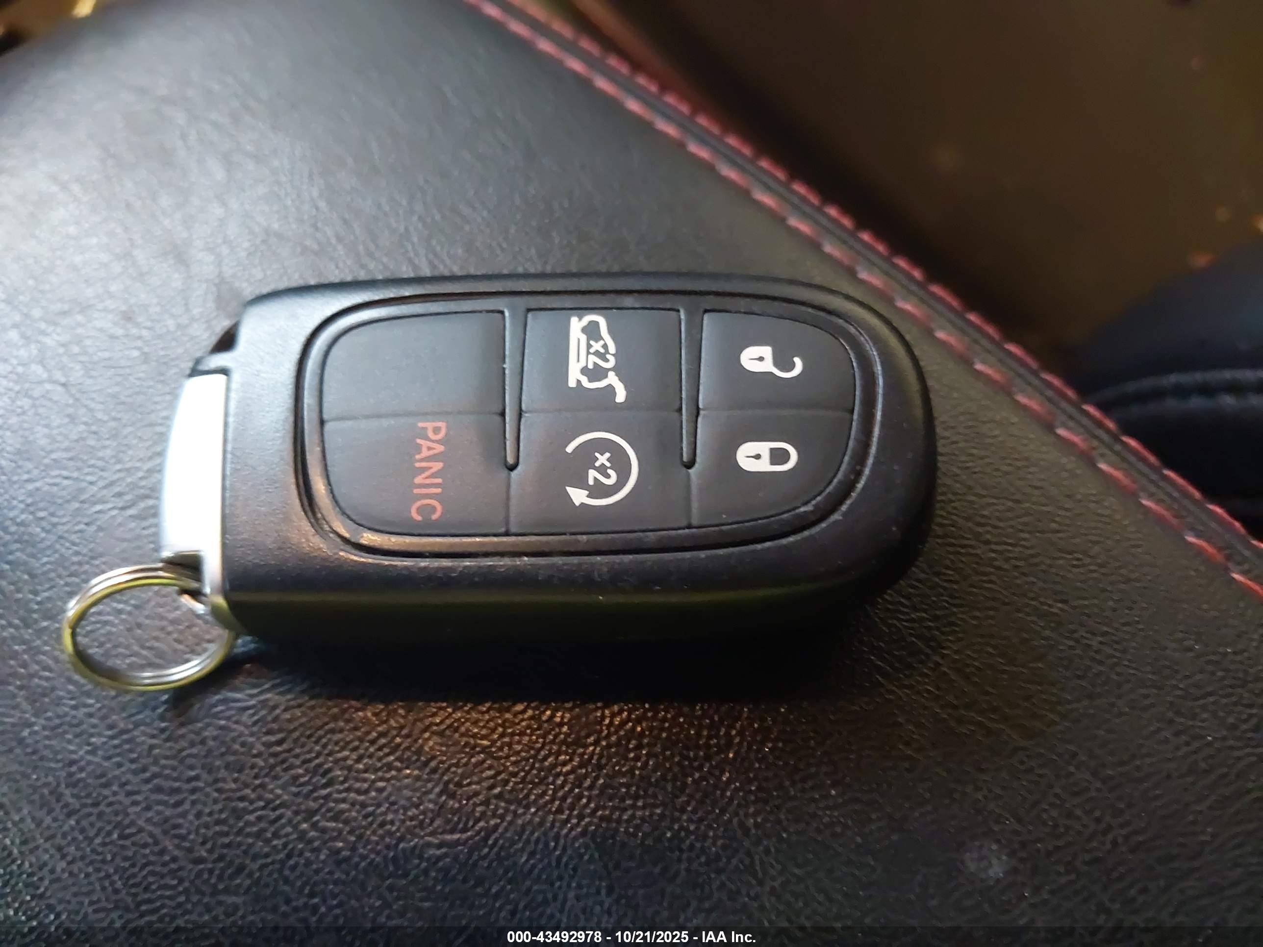 JEEP CHEROKEE image 11