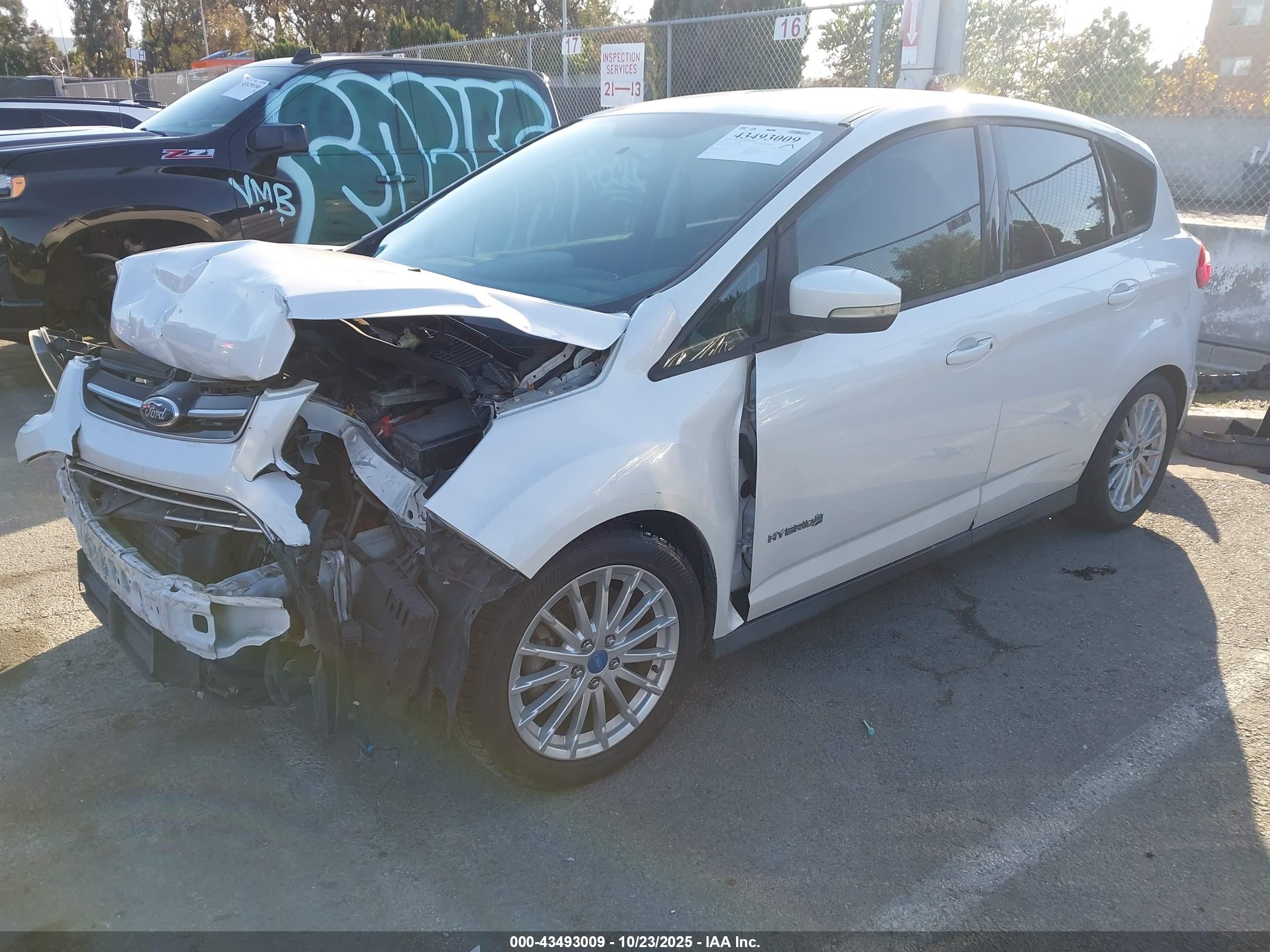 FORD C-MAX image 2