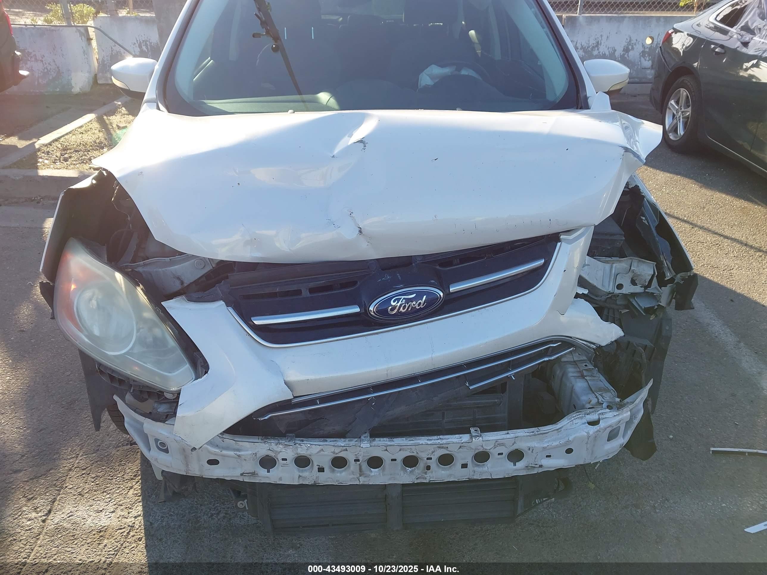 FORD C-MAX image 6