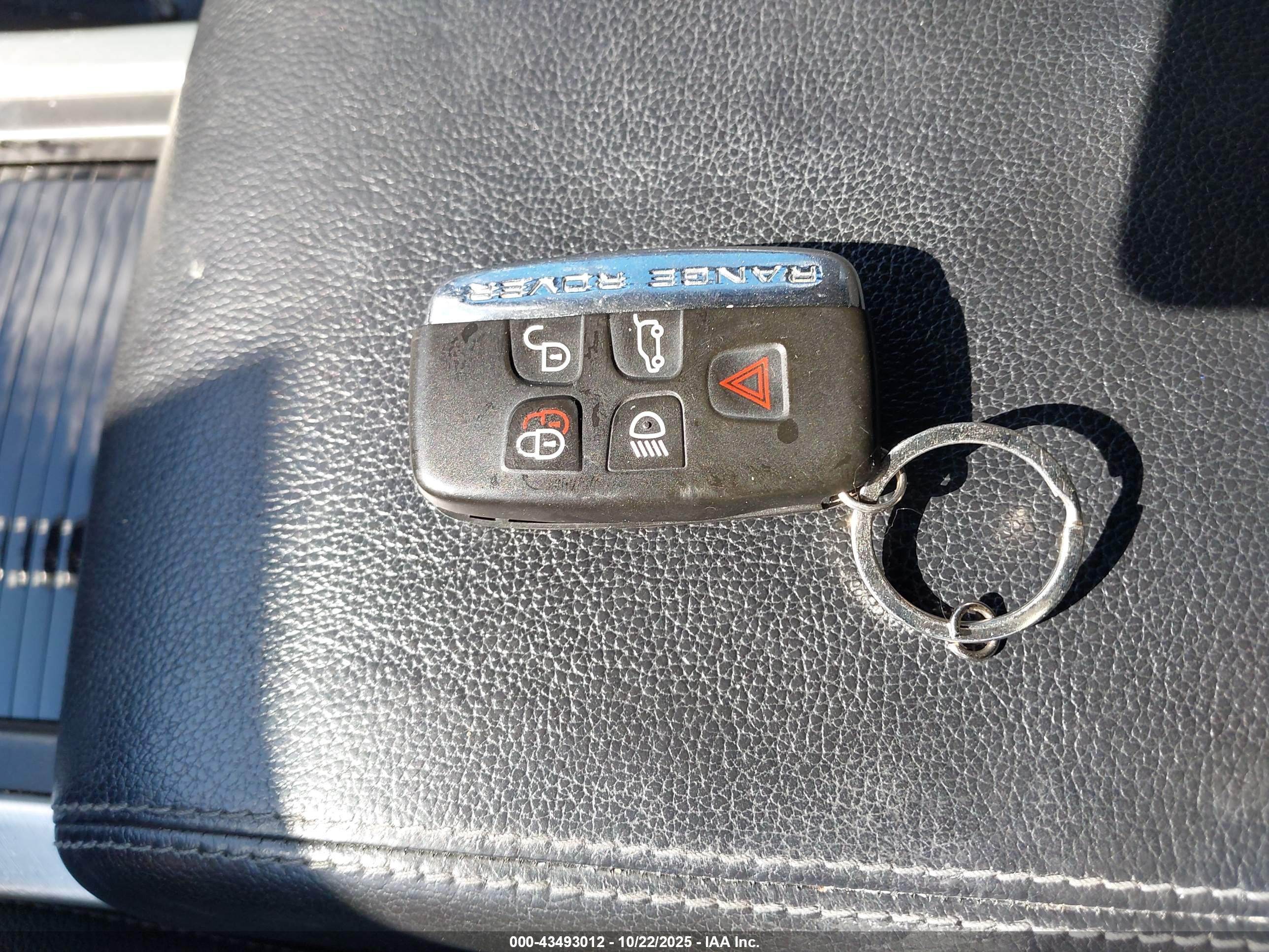 LAND ROVER image 11