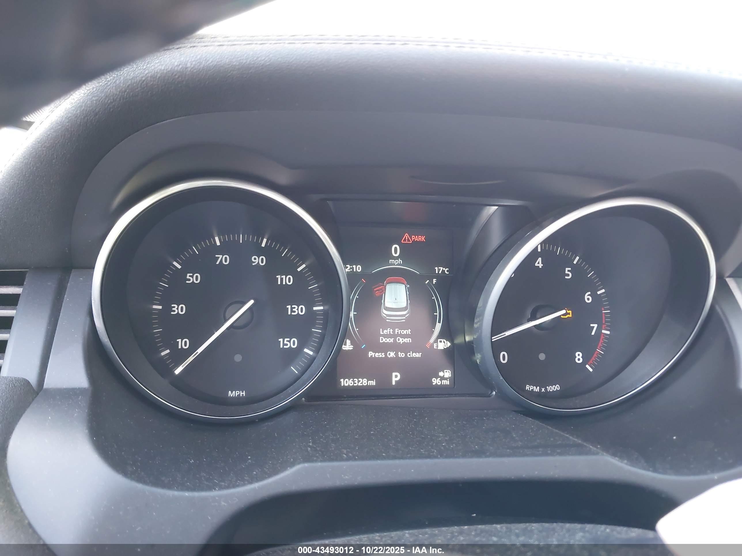 LAND ROVER image 7