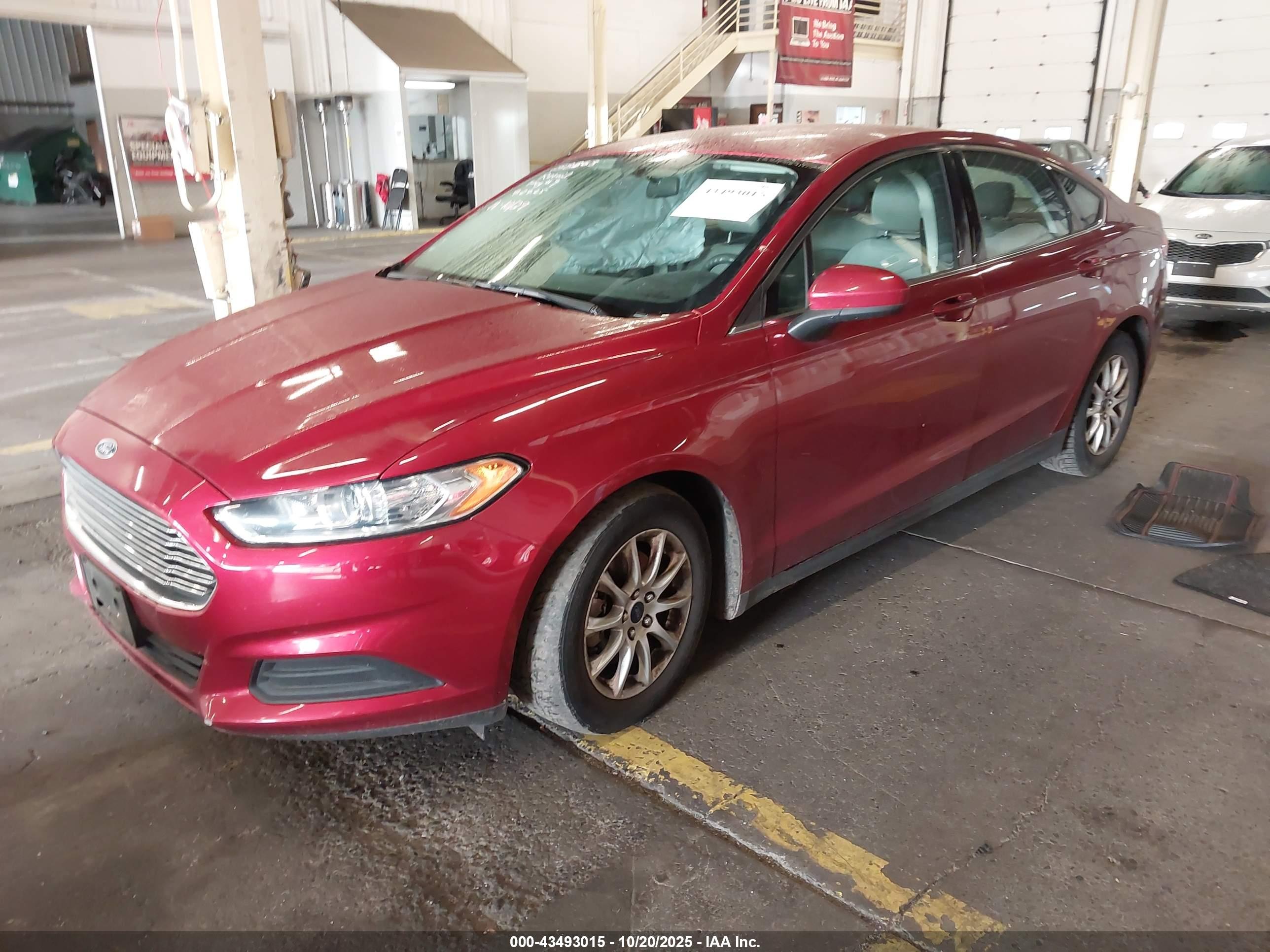 FORD FUSION image 2