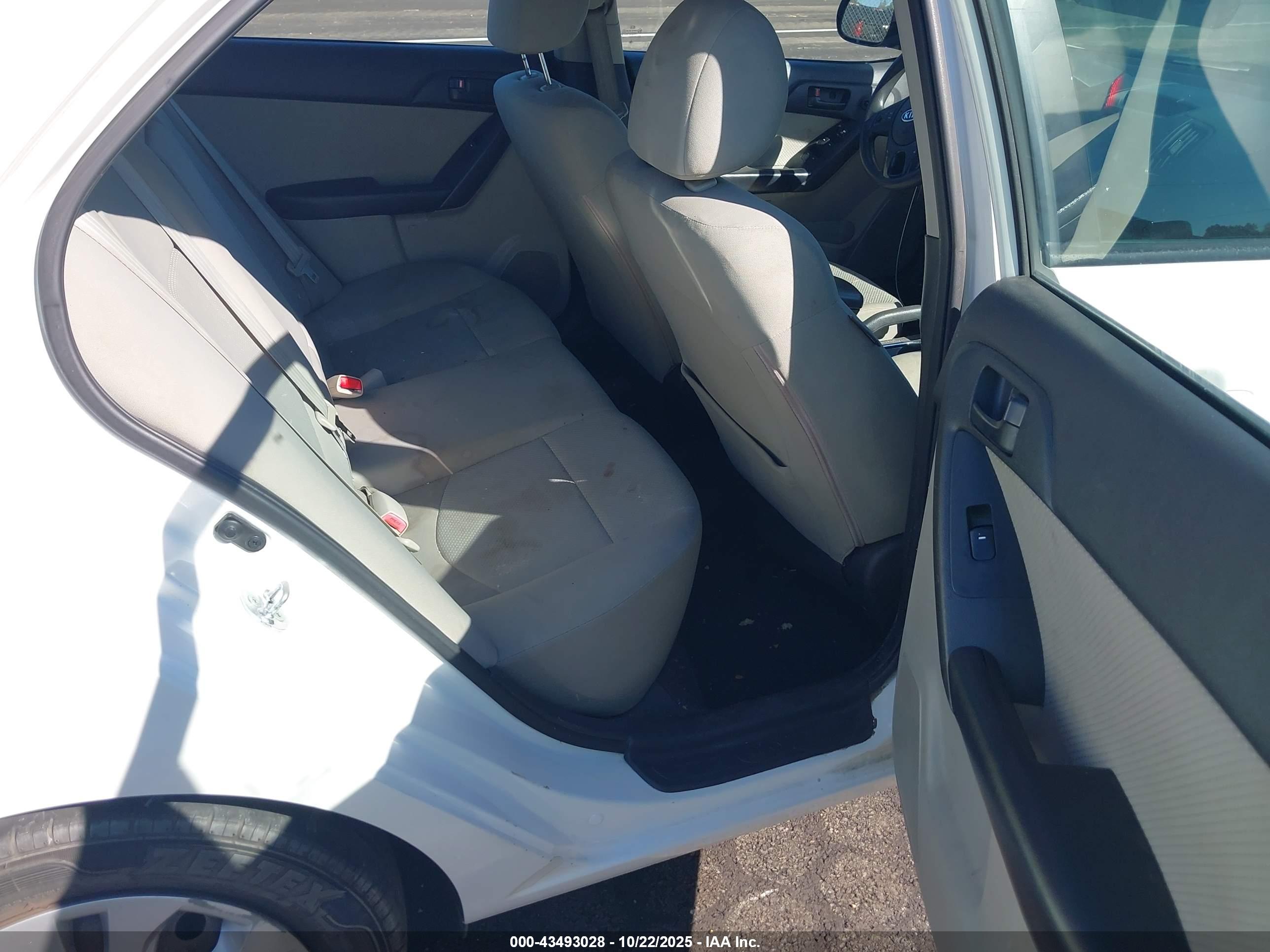 KIA FORTE image 8