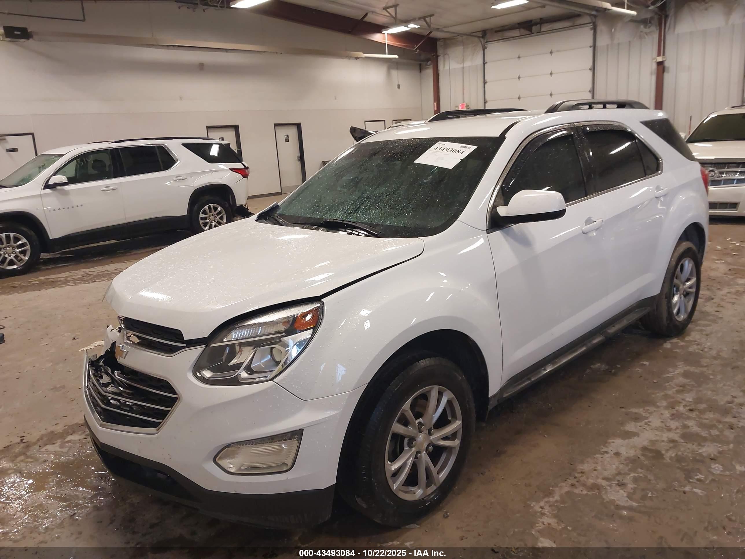 CHEVROLET EQUINOX image 2