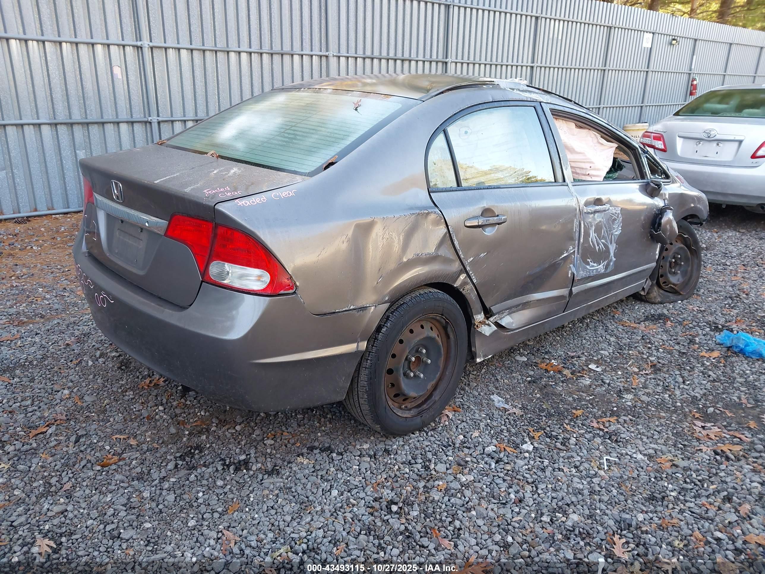 HONDA CIVIC image 4