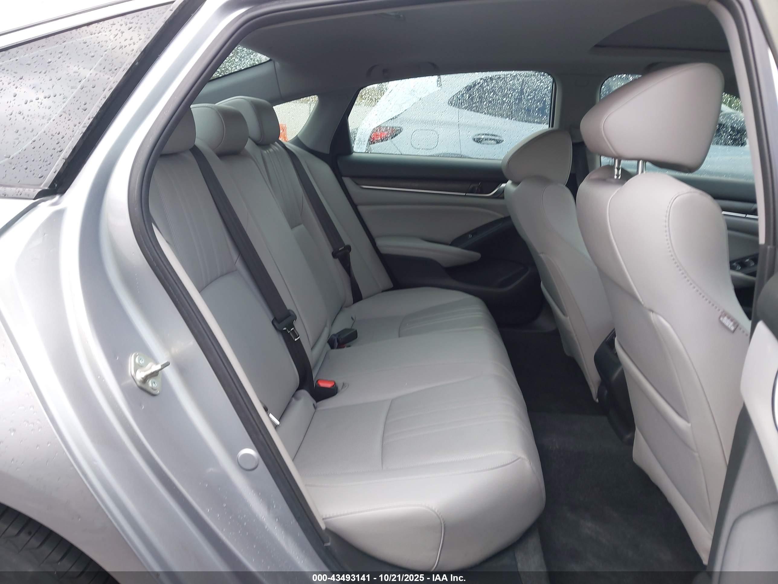 HONDA ACCORD image 8