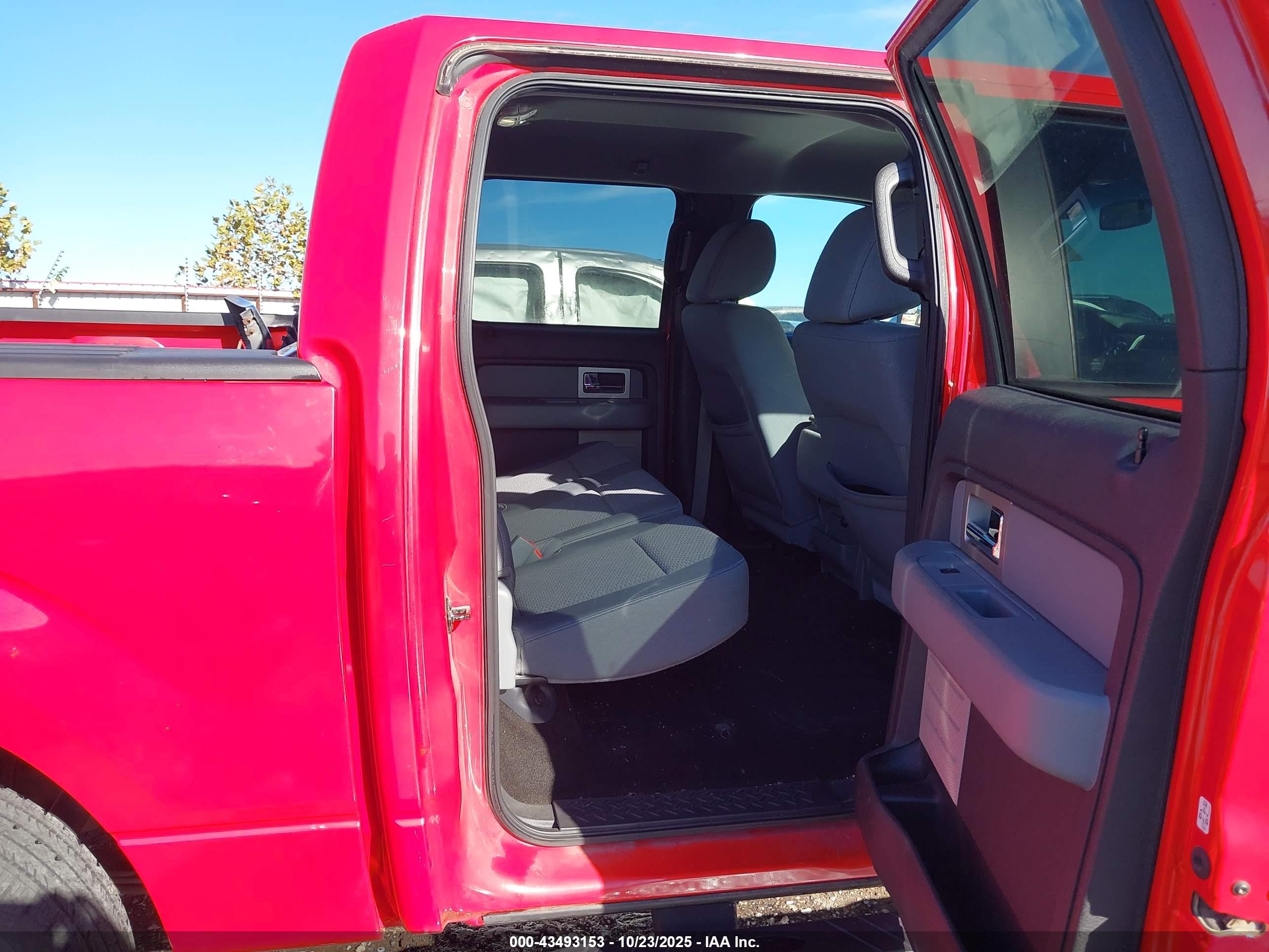 FORD F-150 image 8