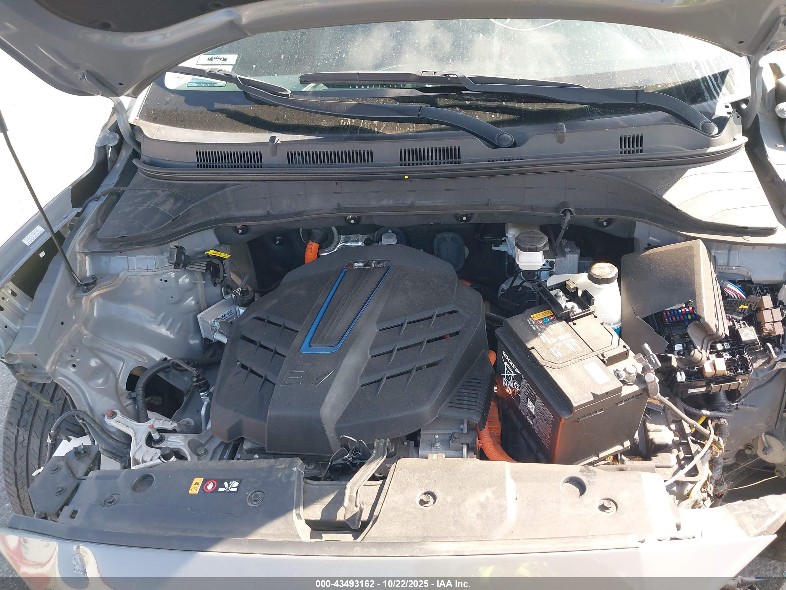 HYUNDAI KONA image 10