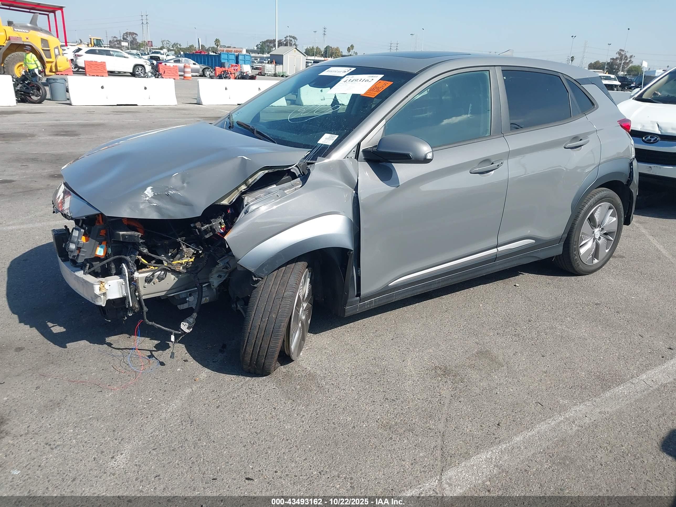 HYUNDAI KONA image 2