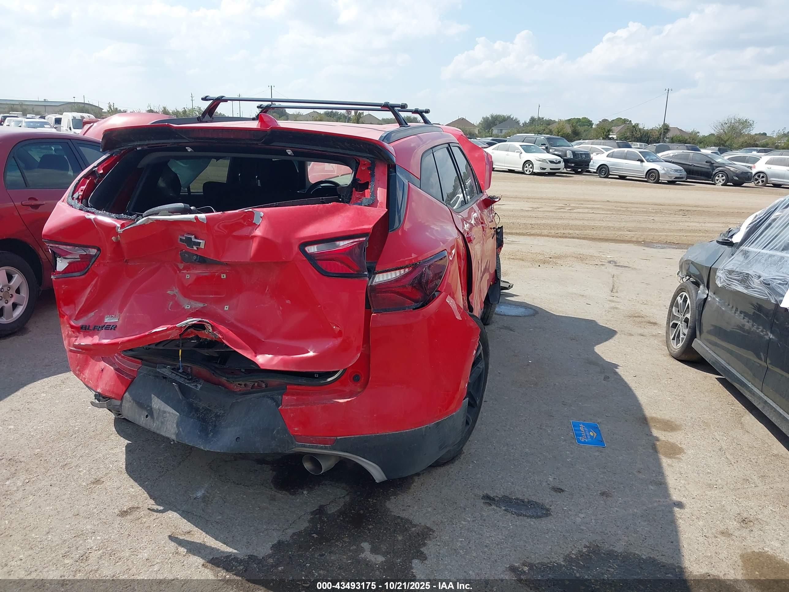 CHEVROLET BLAZER image 4