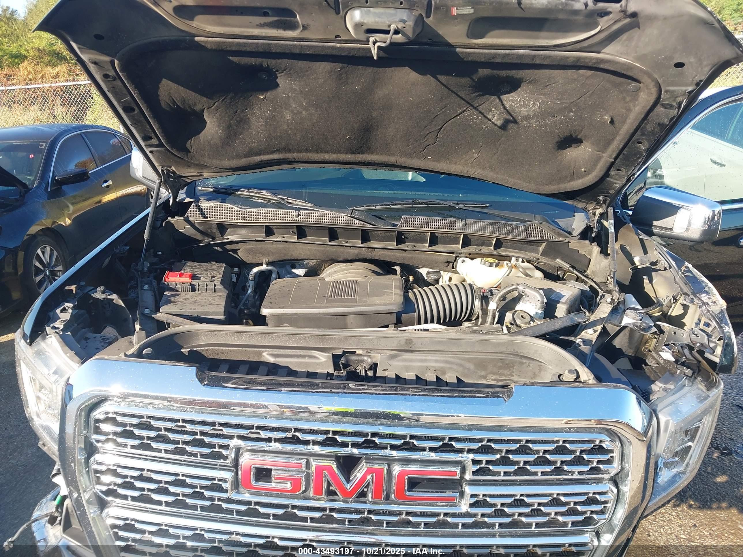 GMC SIERRA image 10