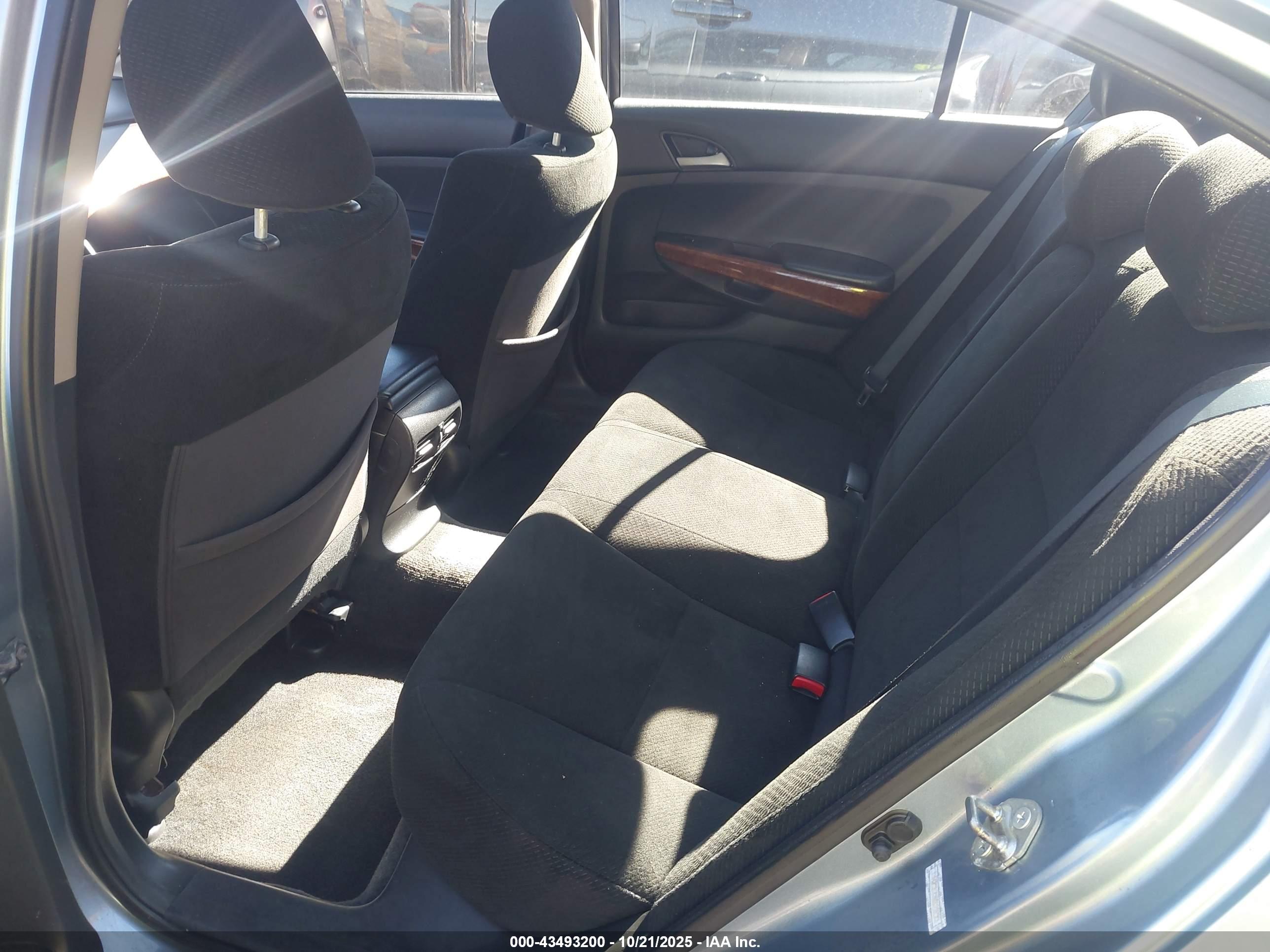 HONDA ACCORD image 8