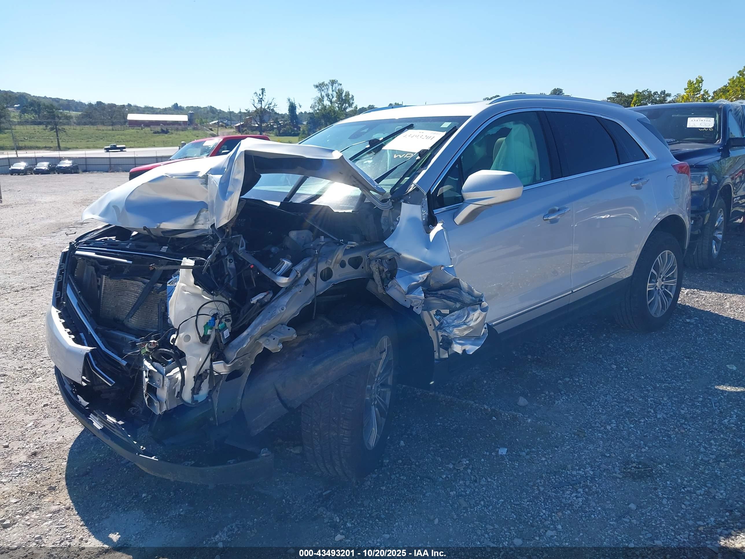 CADILLAC XT5 image 2