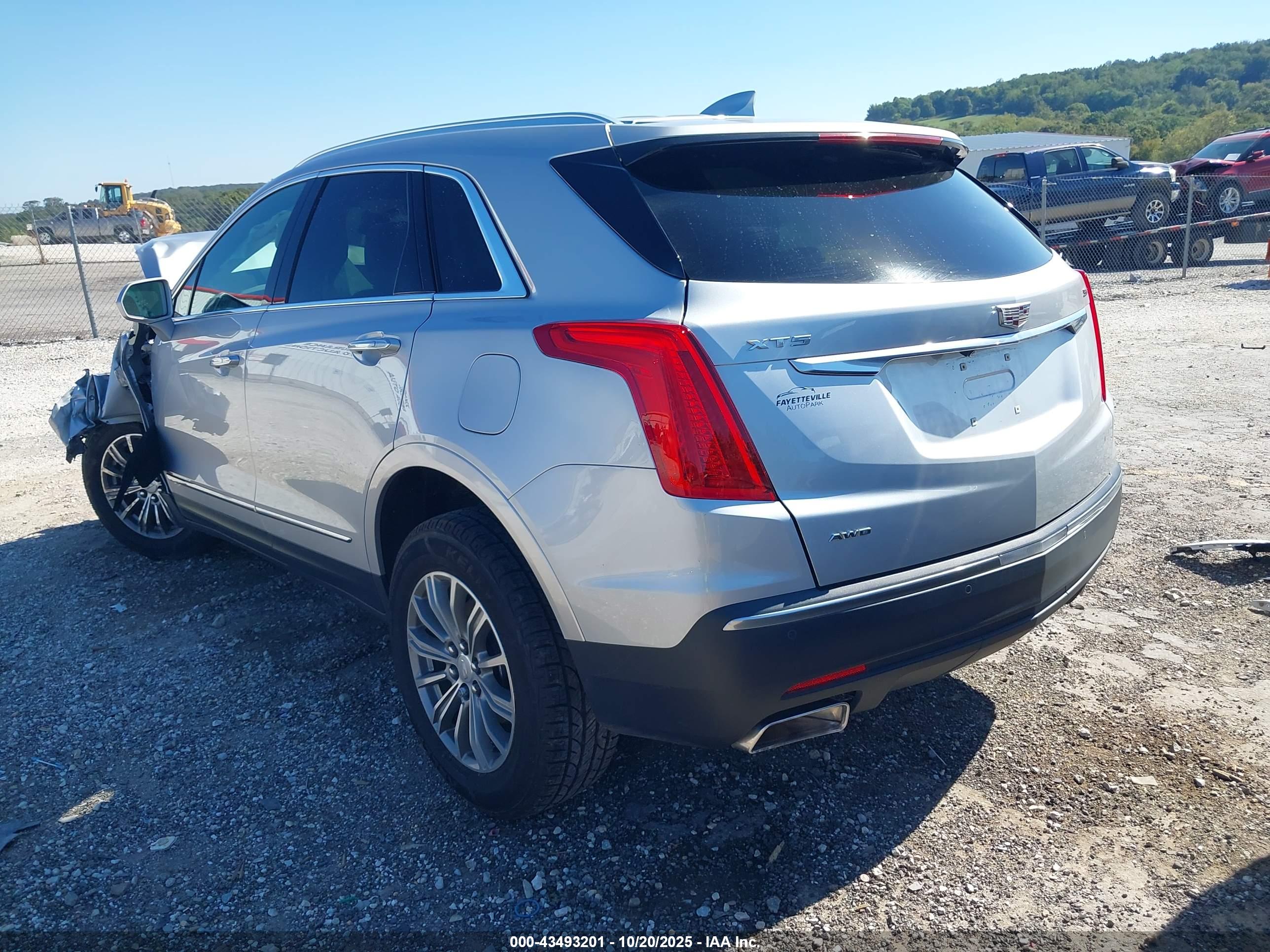 CADILLAC XT5 image 3
