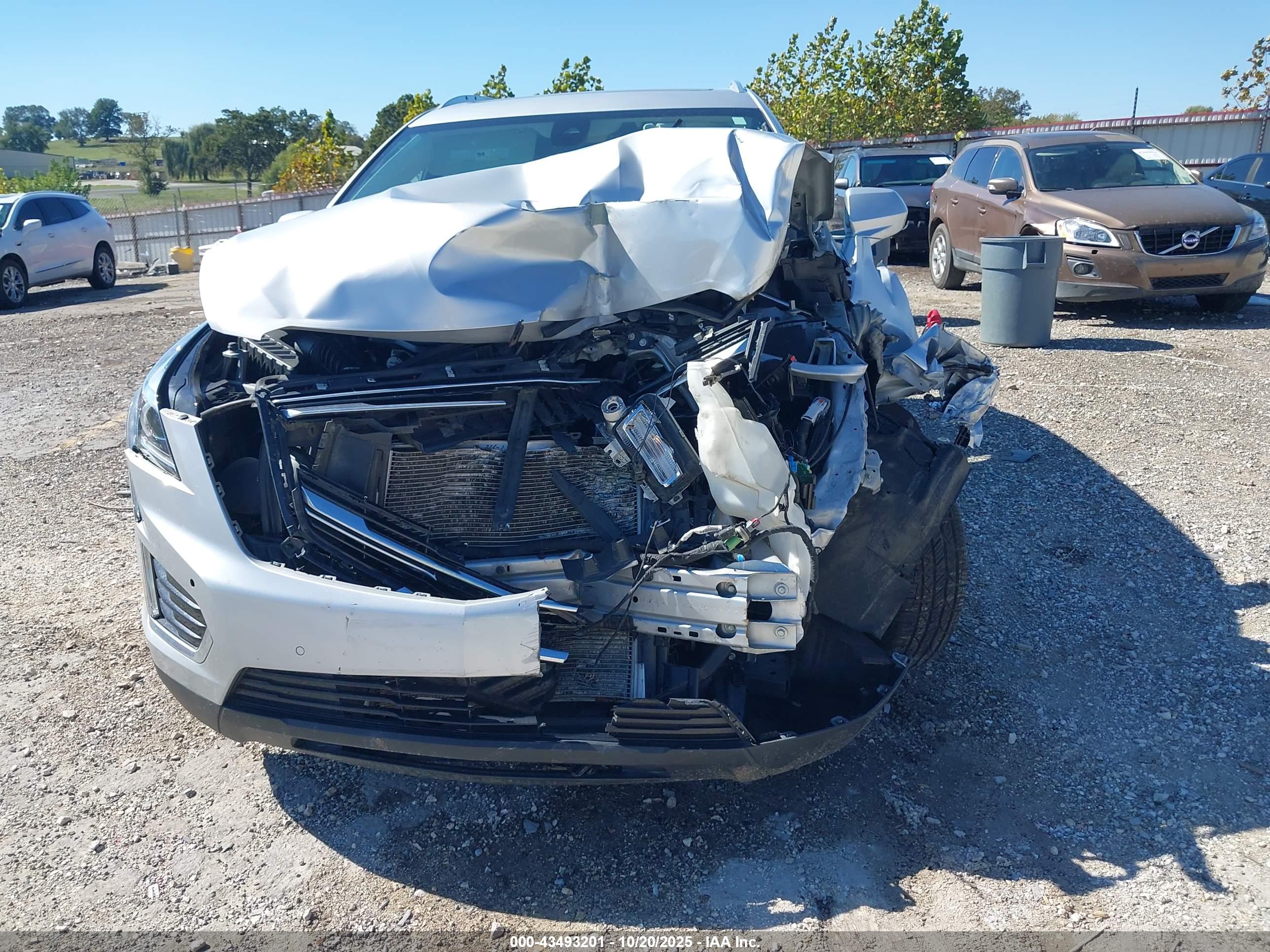 CADILLAC XT5 image 6