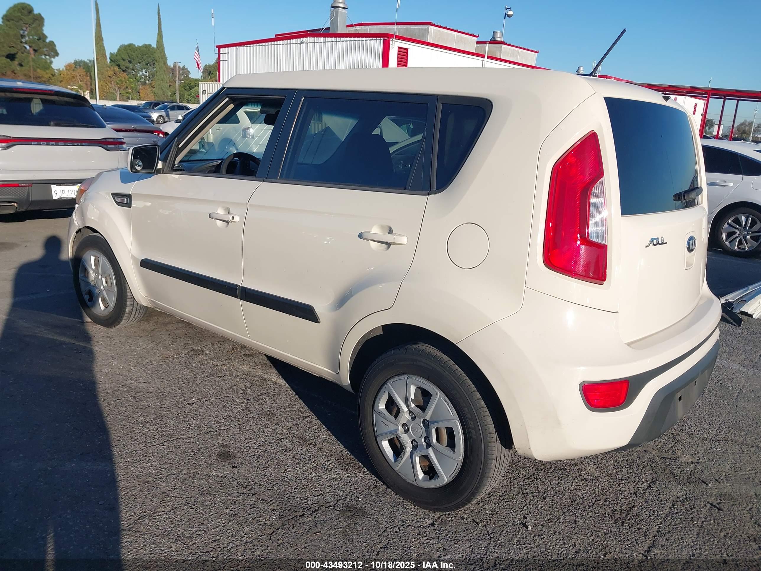 KIA SOUL image 3