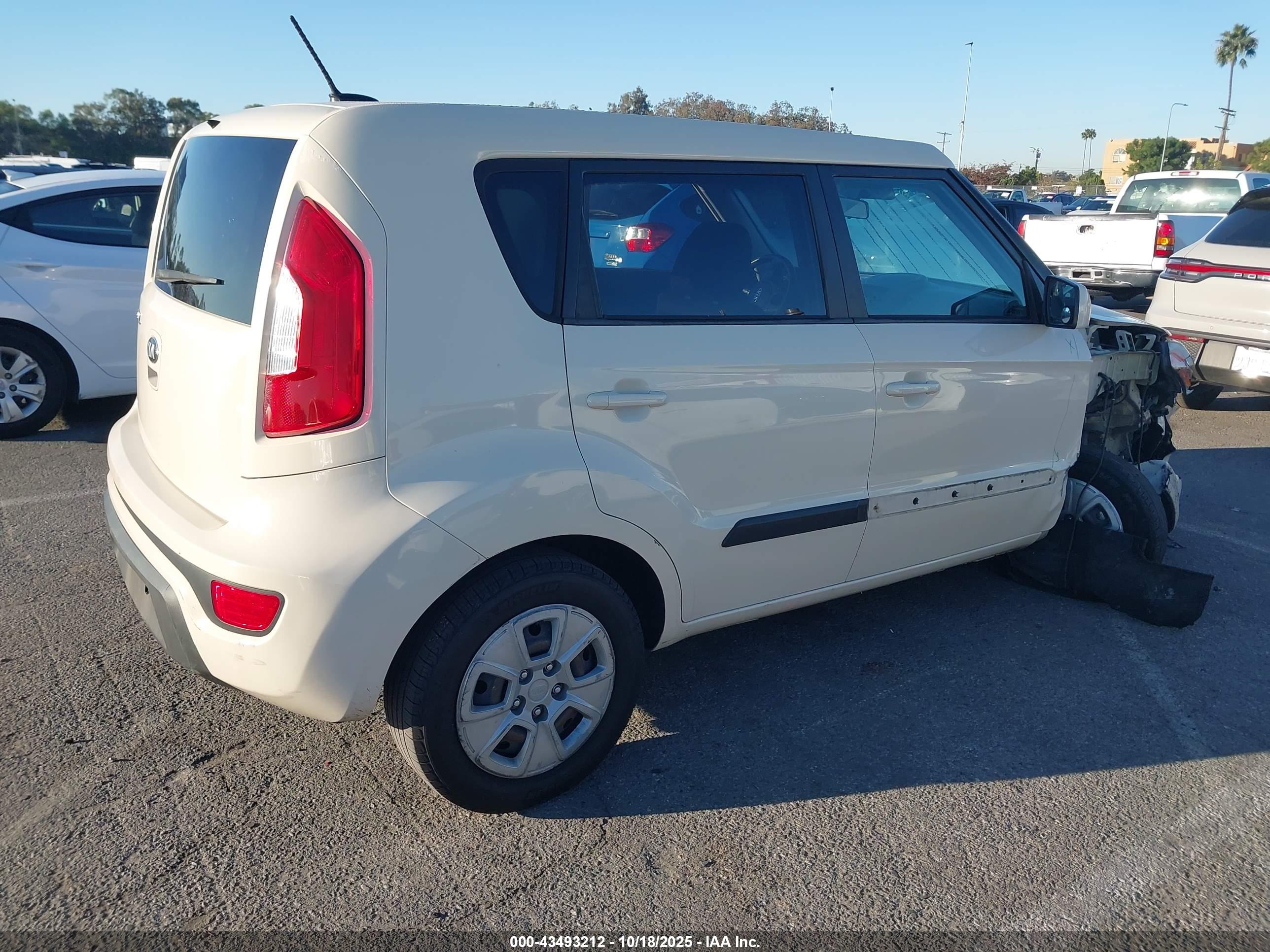 KIA SOUL image 4
