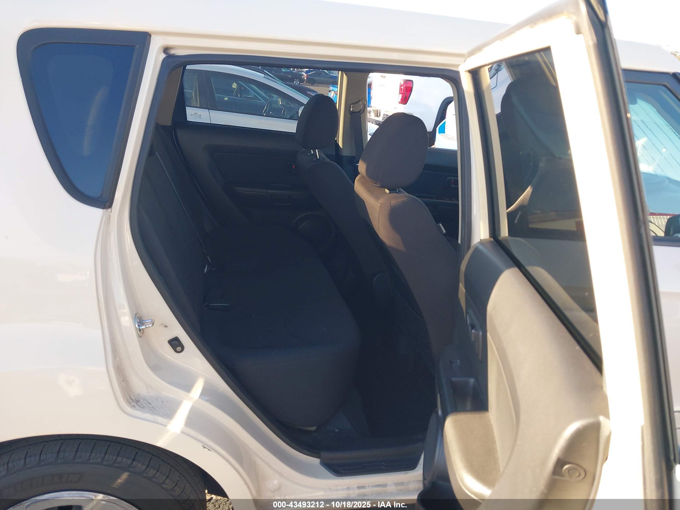 KIA SOUL image 8