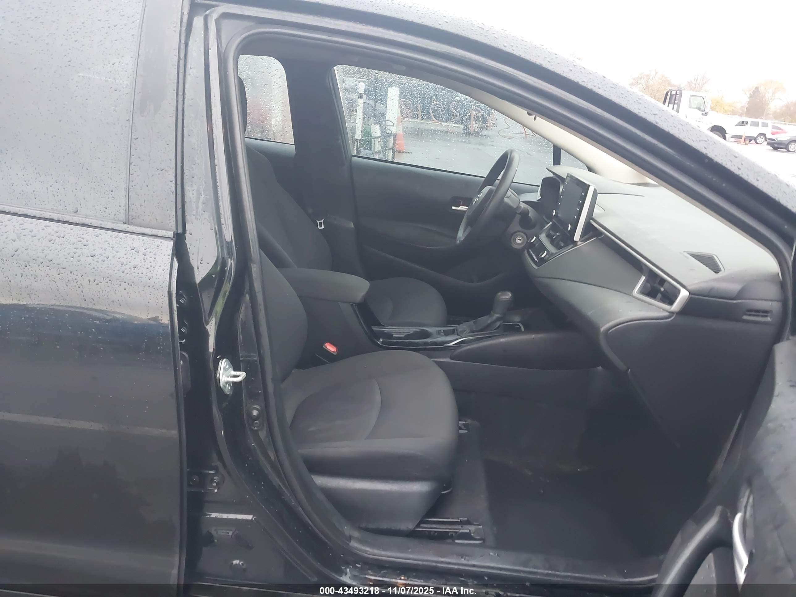 TOYOTA COROLLA image 5
