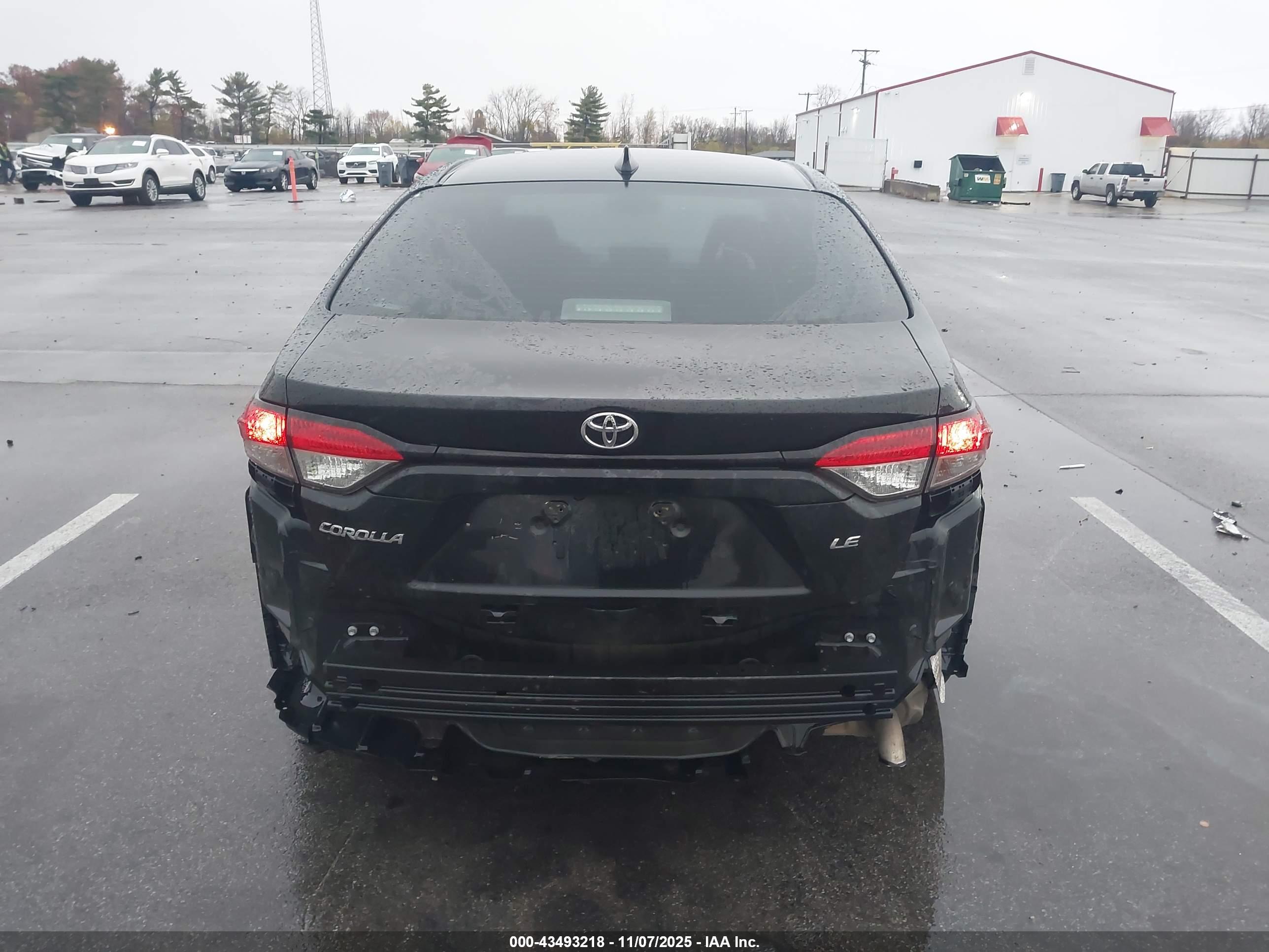 TOYOTA COROLLA image 6