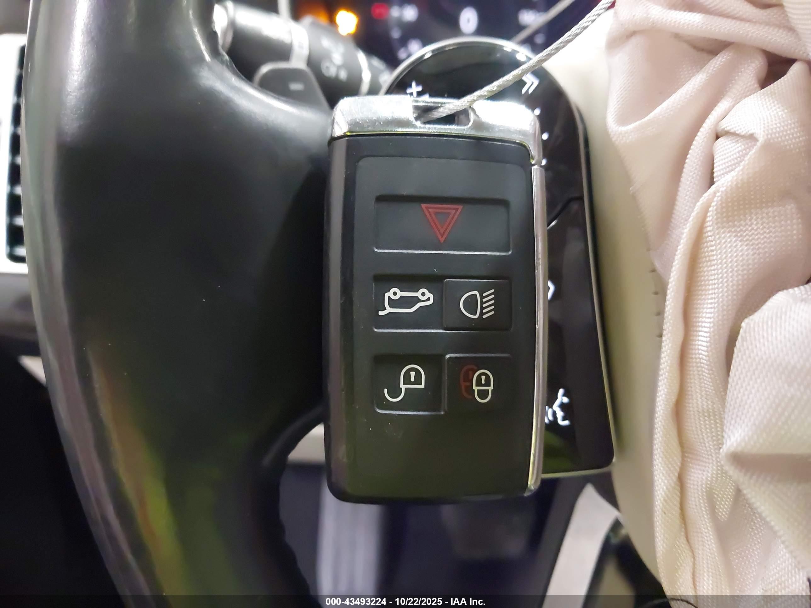 LAND ROVER image 11