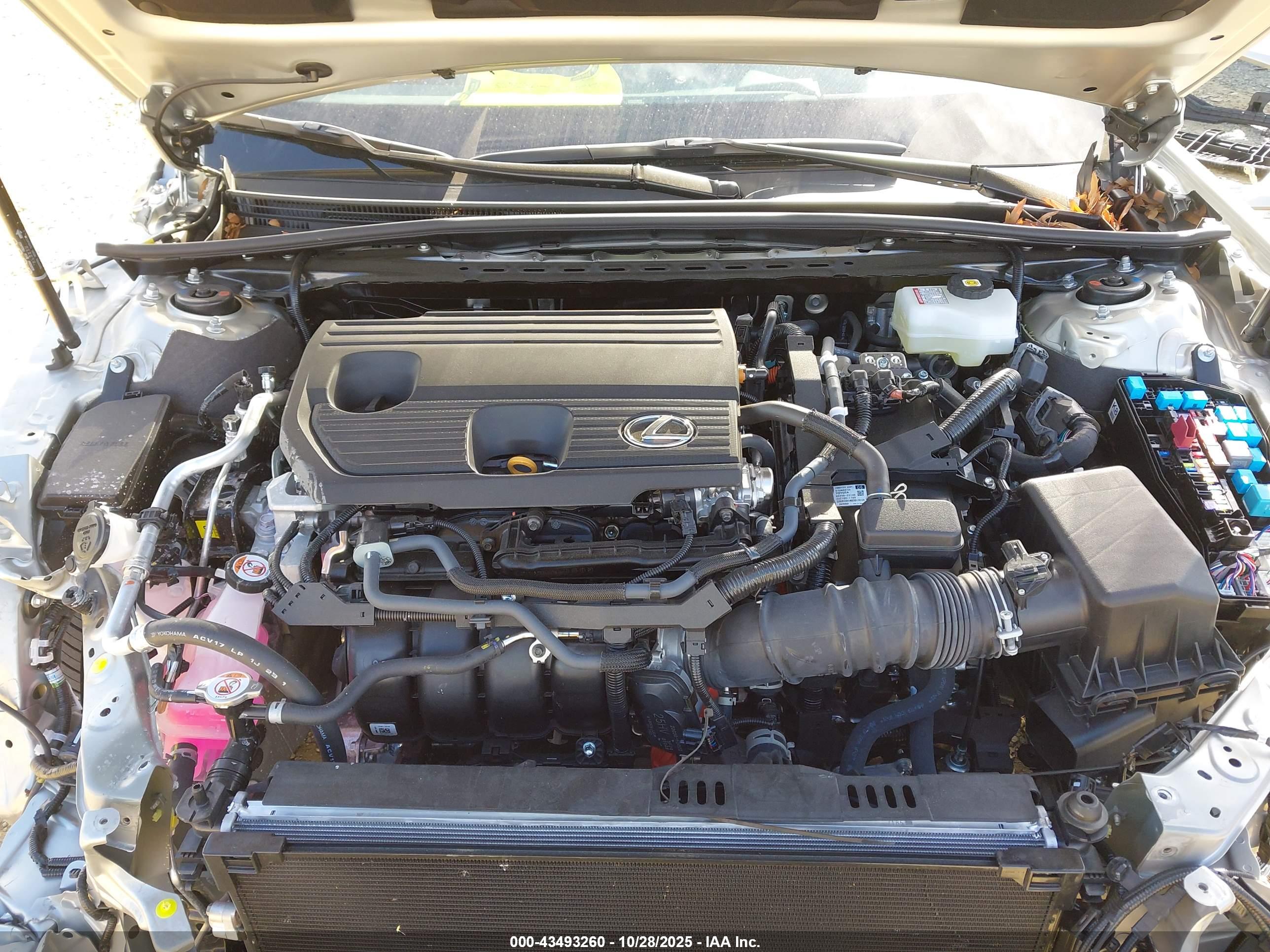 LEXUS ES image 10