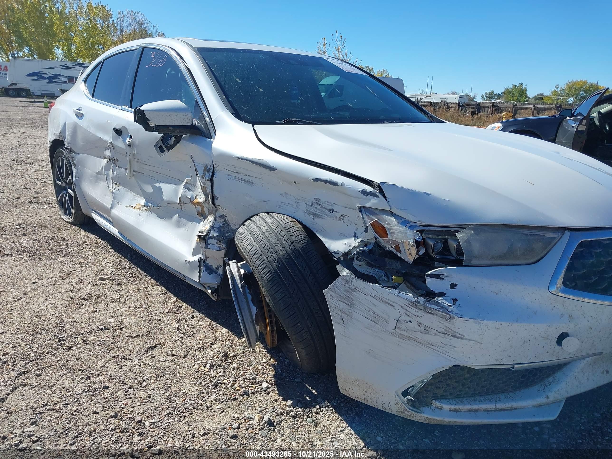 ACURA TLX image 6