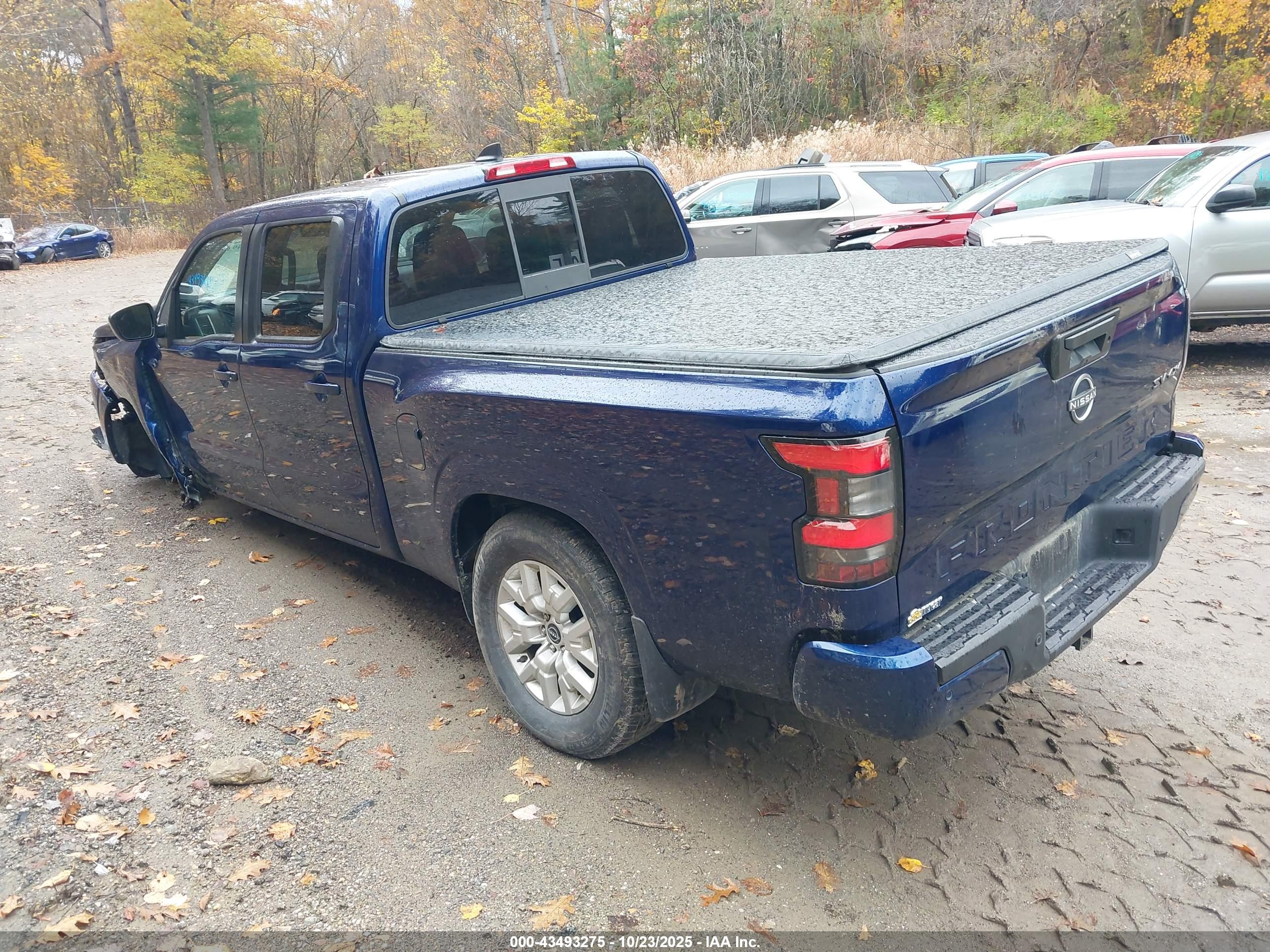 NISSAN FRONTIER image 3