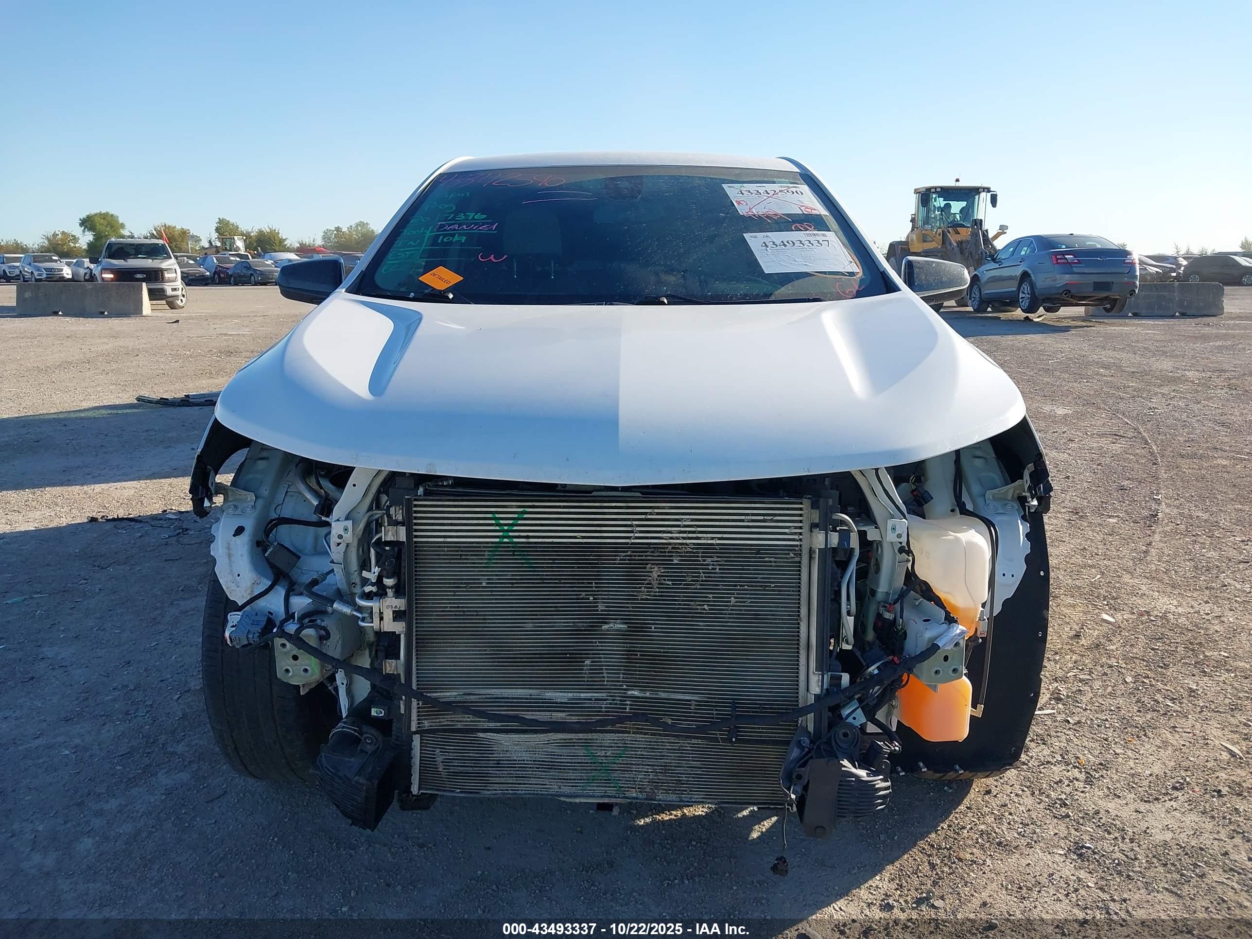 CHEVROLET EQUINOX image 6