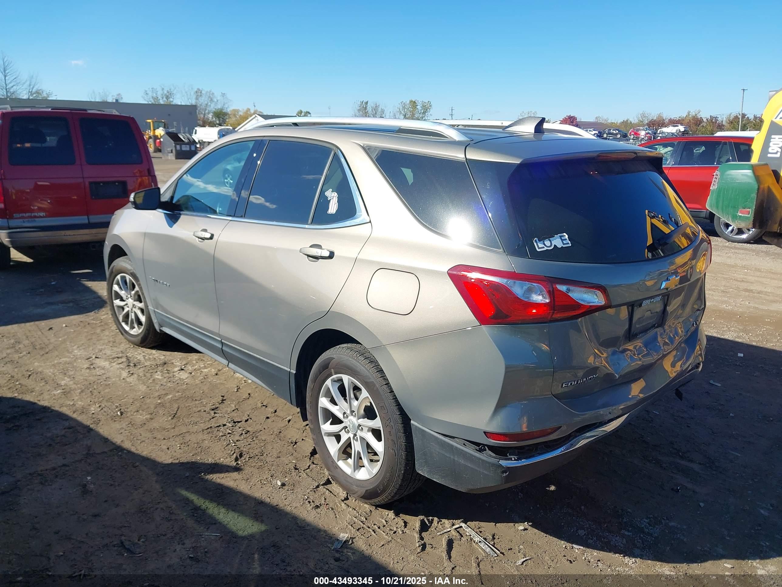 CHEVROLET EQUINOX image 3