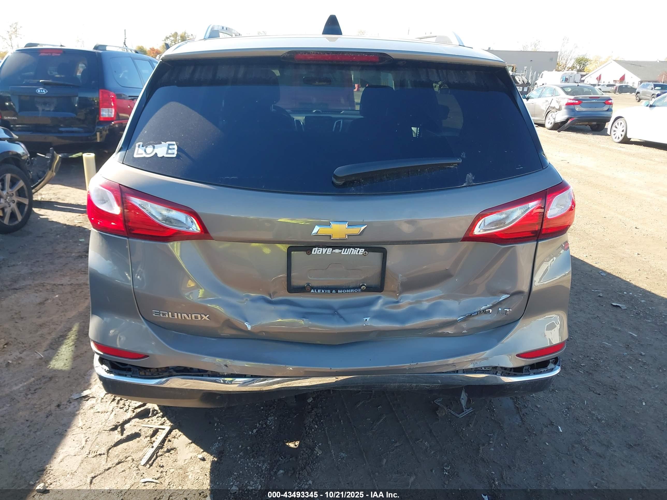 CHEVROLET EQUINOX image 6