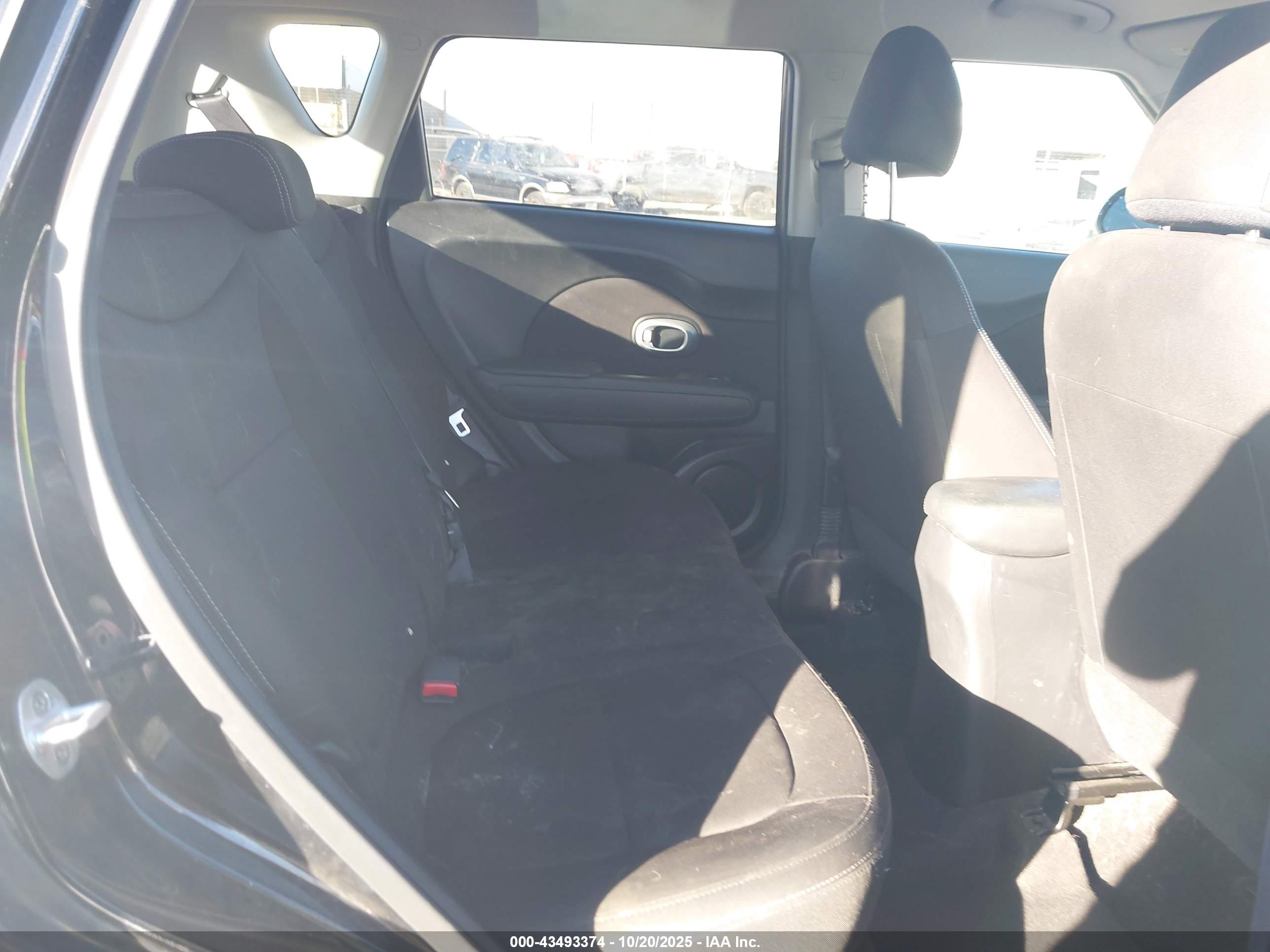 KIA SOUL image 8