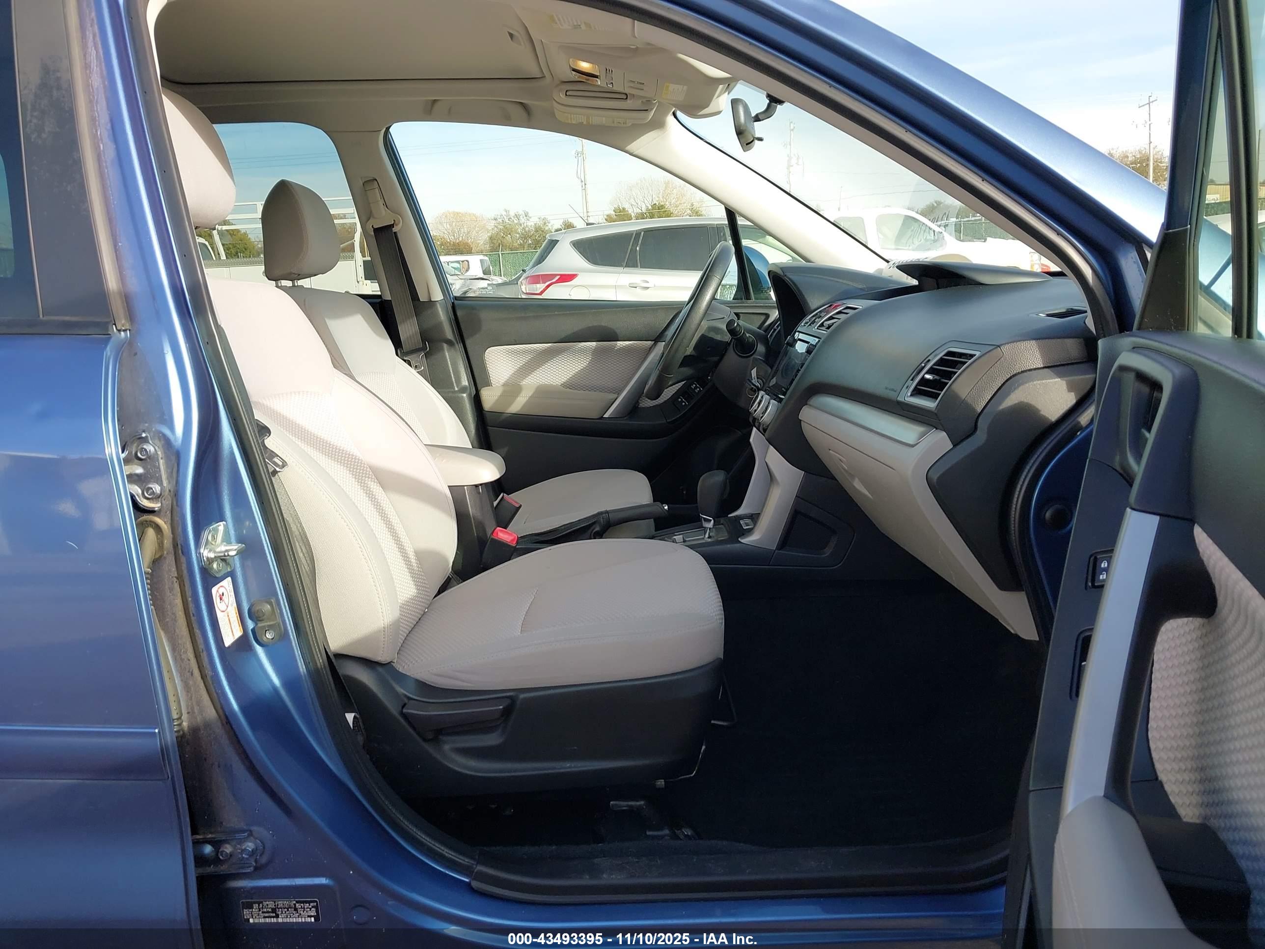 SUBARU FORESTER image 5