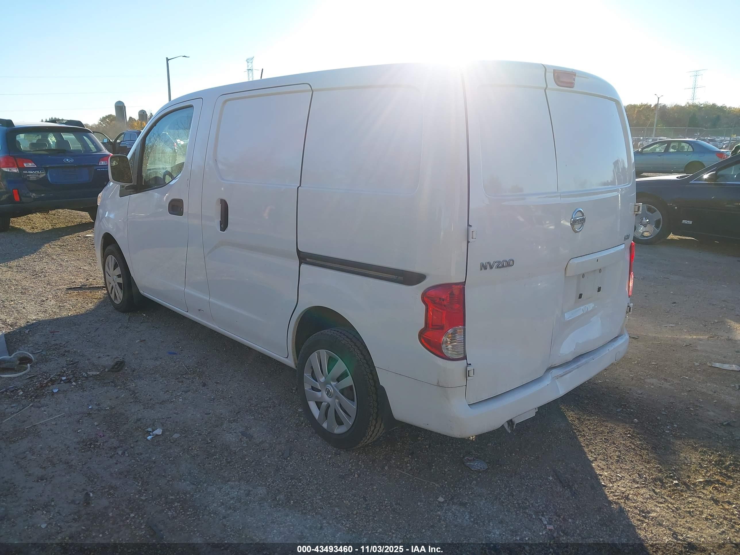 NISSAN NV200 image 3