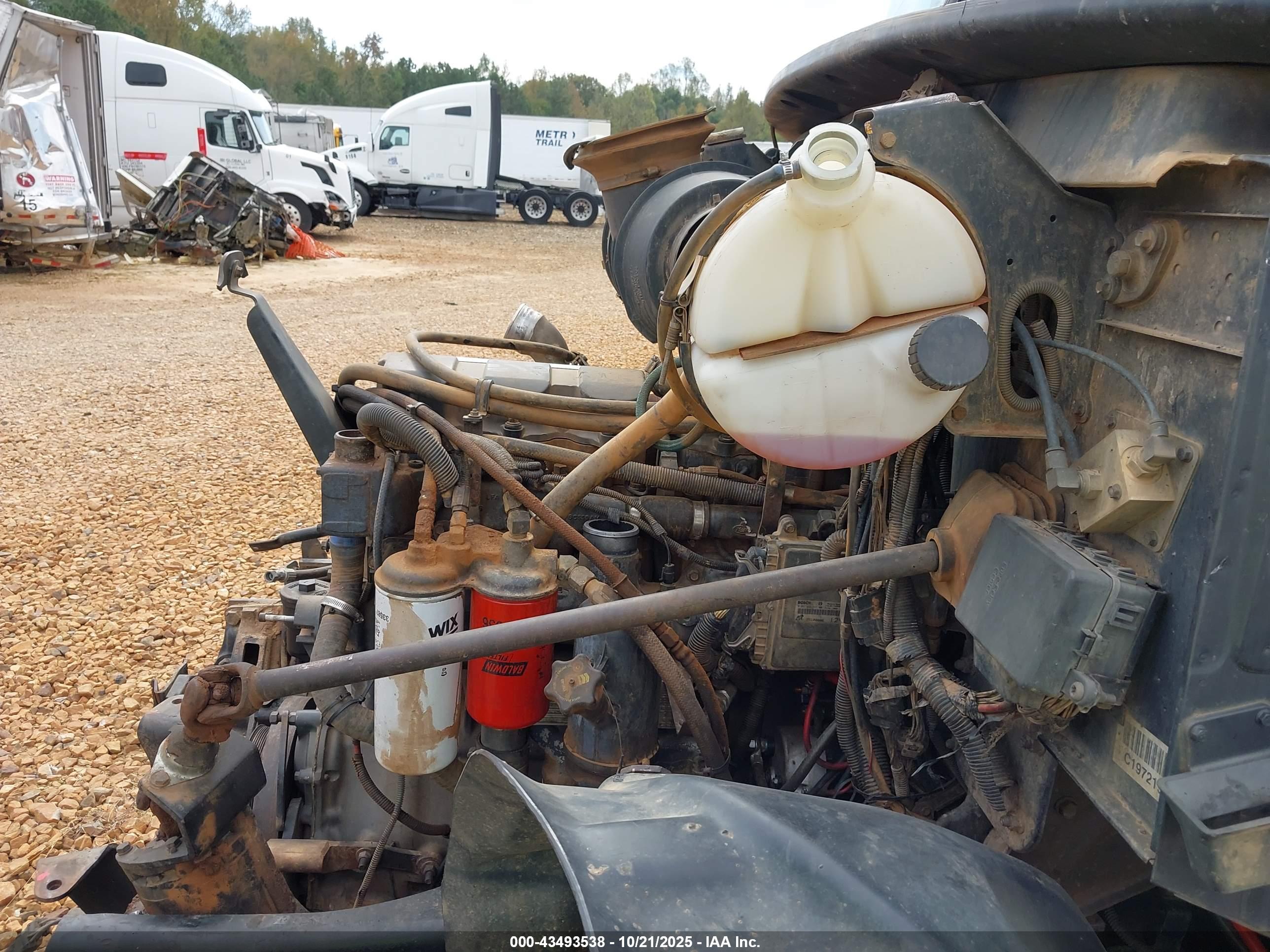 MACK 700 image 10