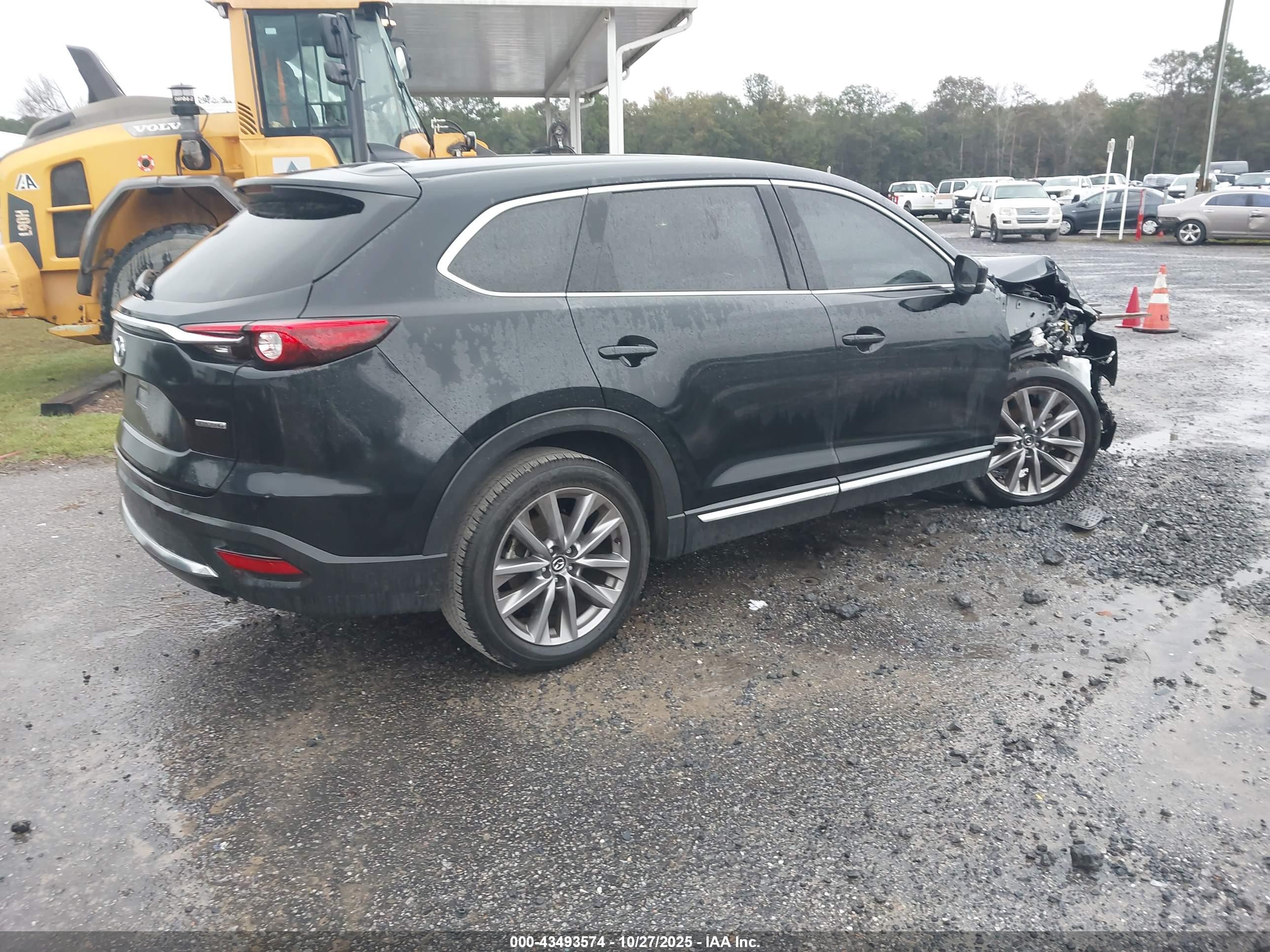 MAZDA CX-9 image 4