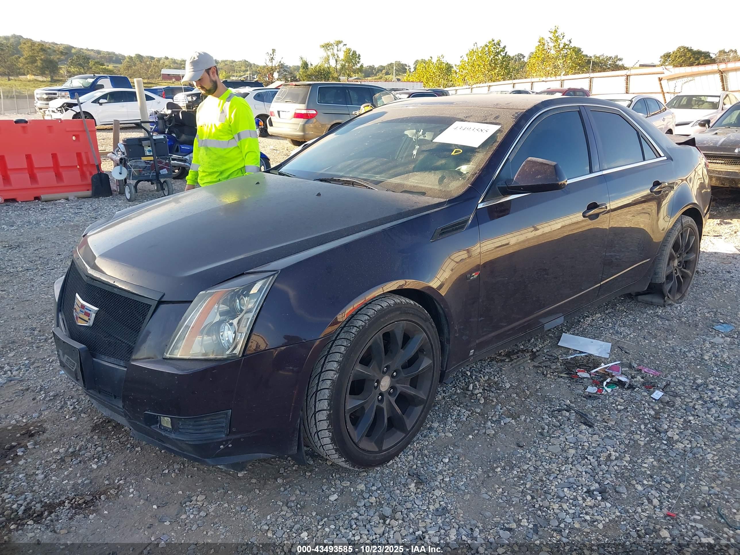 CADILLAC CTS image 2