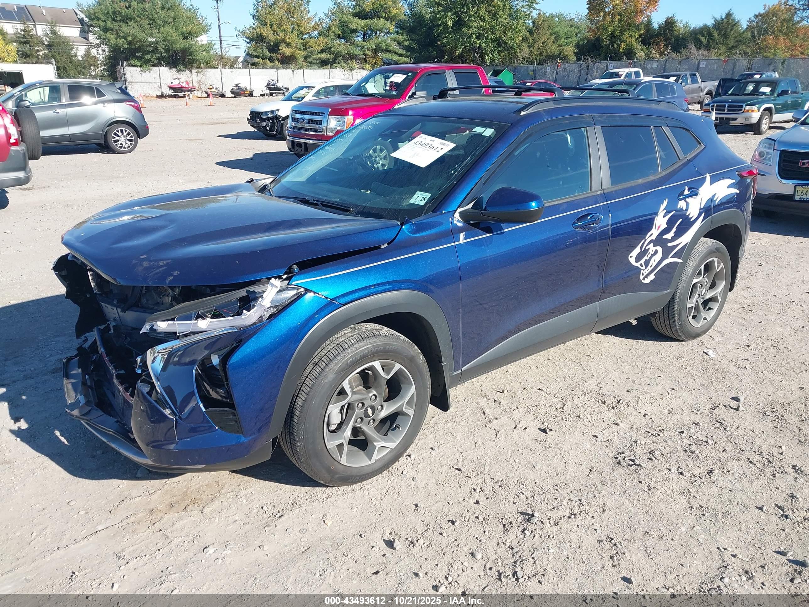 CHEVROLET TRAX image 2