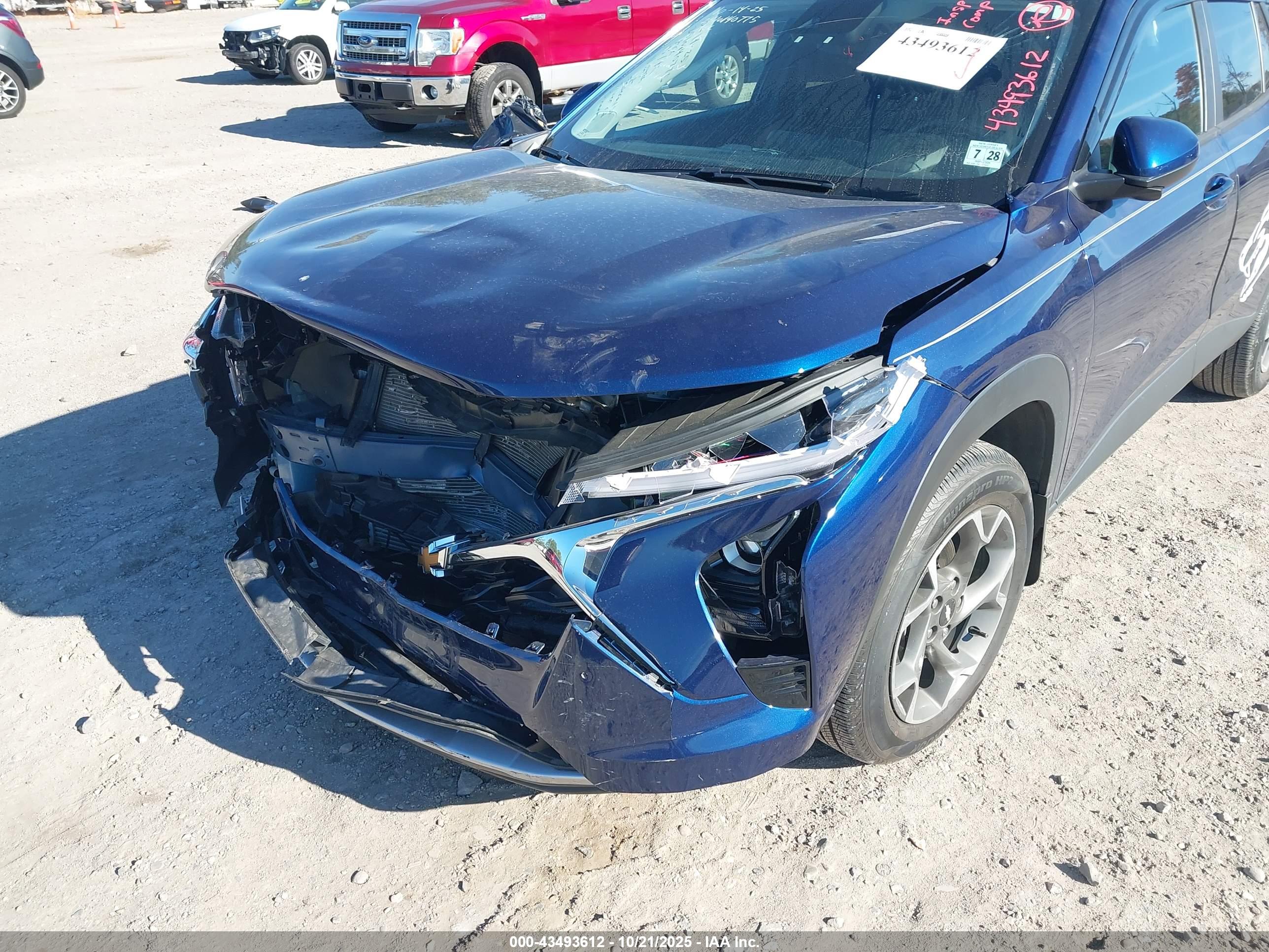 CHEVROLET TRAX image 6