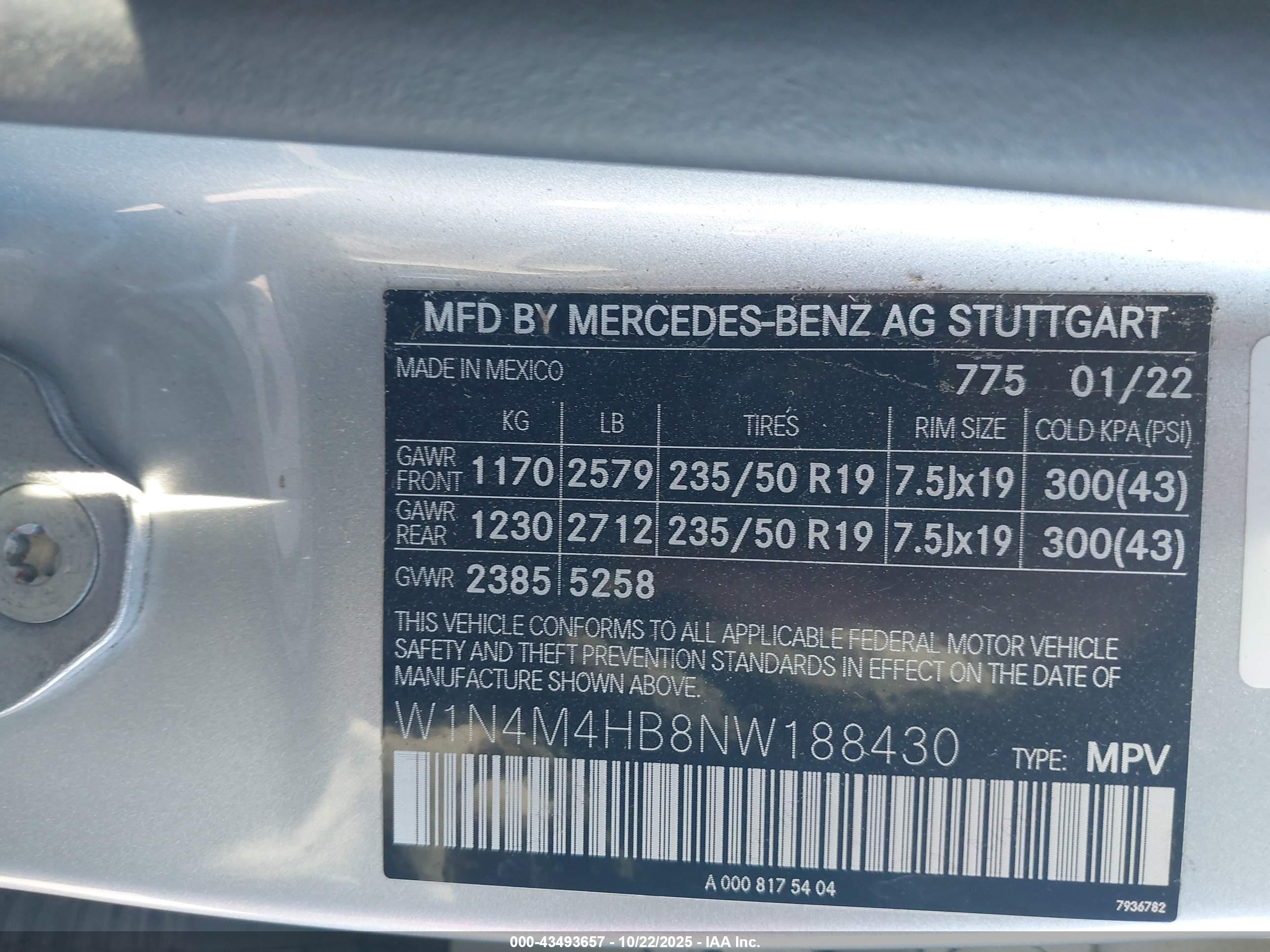 MERCEDES-BENZ GLB image 9