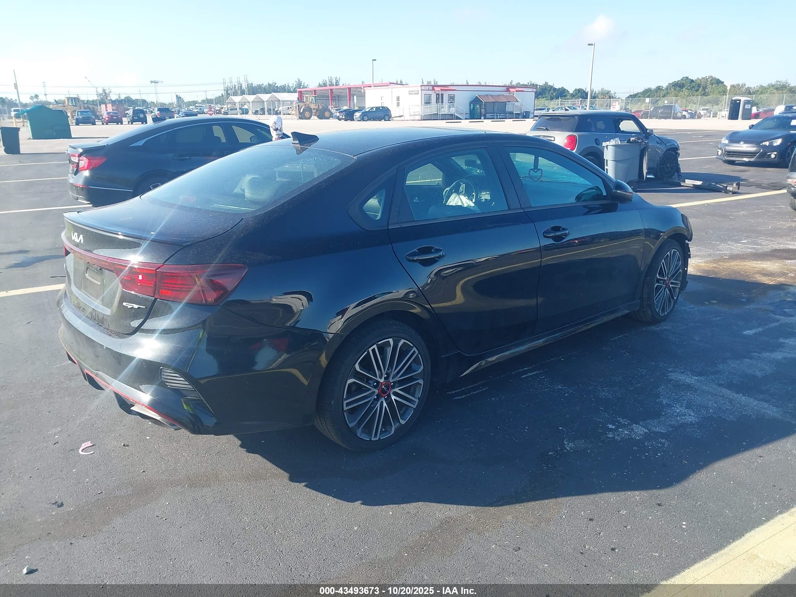 KIA FORTE image 4